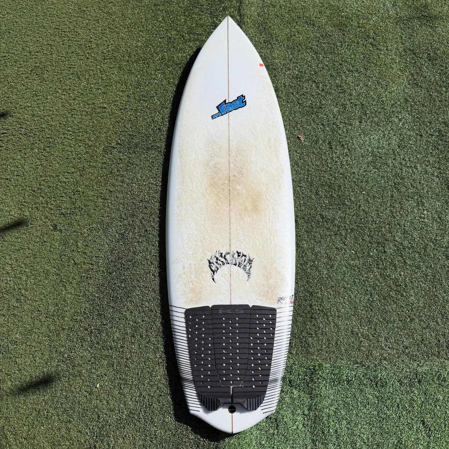 Used Rocket Redux from @lostsurfboards 

A fast, iconic shortboard with low entry rocker and a deep single concave. 

Great condition

6&rsquo;0 x 20.25 x 2.6 @ 34.93 Liters

-$550-