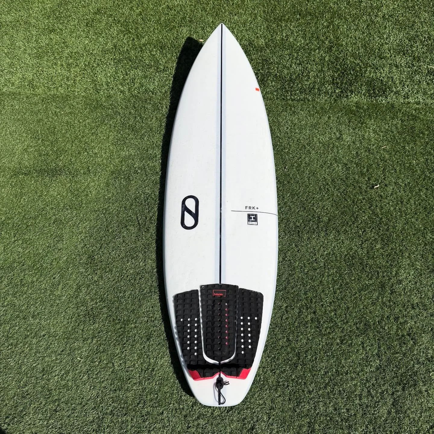 Used @firewiresurfboards FRK+

Good condition. Minor heel denting on deck. 
Awesome squash tail for above average conditions. 

5&rsquo;10 x 18 3/4 x 2 1/2 @ 29 Liters

-$399-
