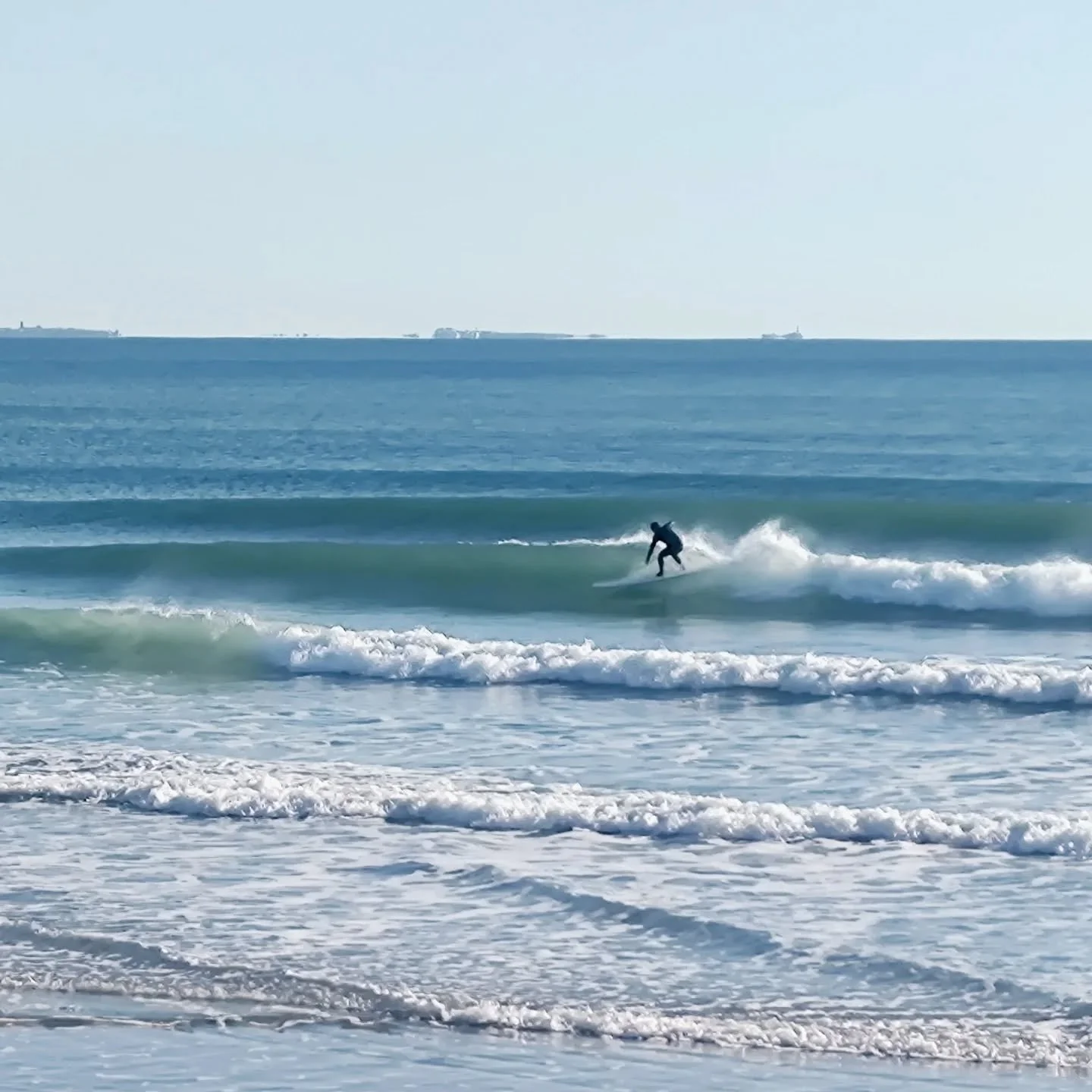 Waist high and clean under sunny skies 🎃🌊☀️