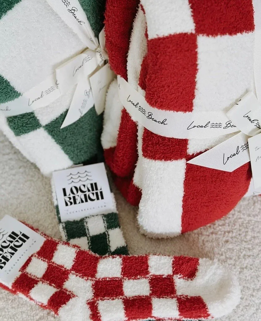 It&rsquo;s beginning to look a lot like THE HOLIDAYS in here&hellip;..get your shopping done early so you have time to relax next month! 🎄