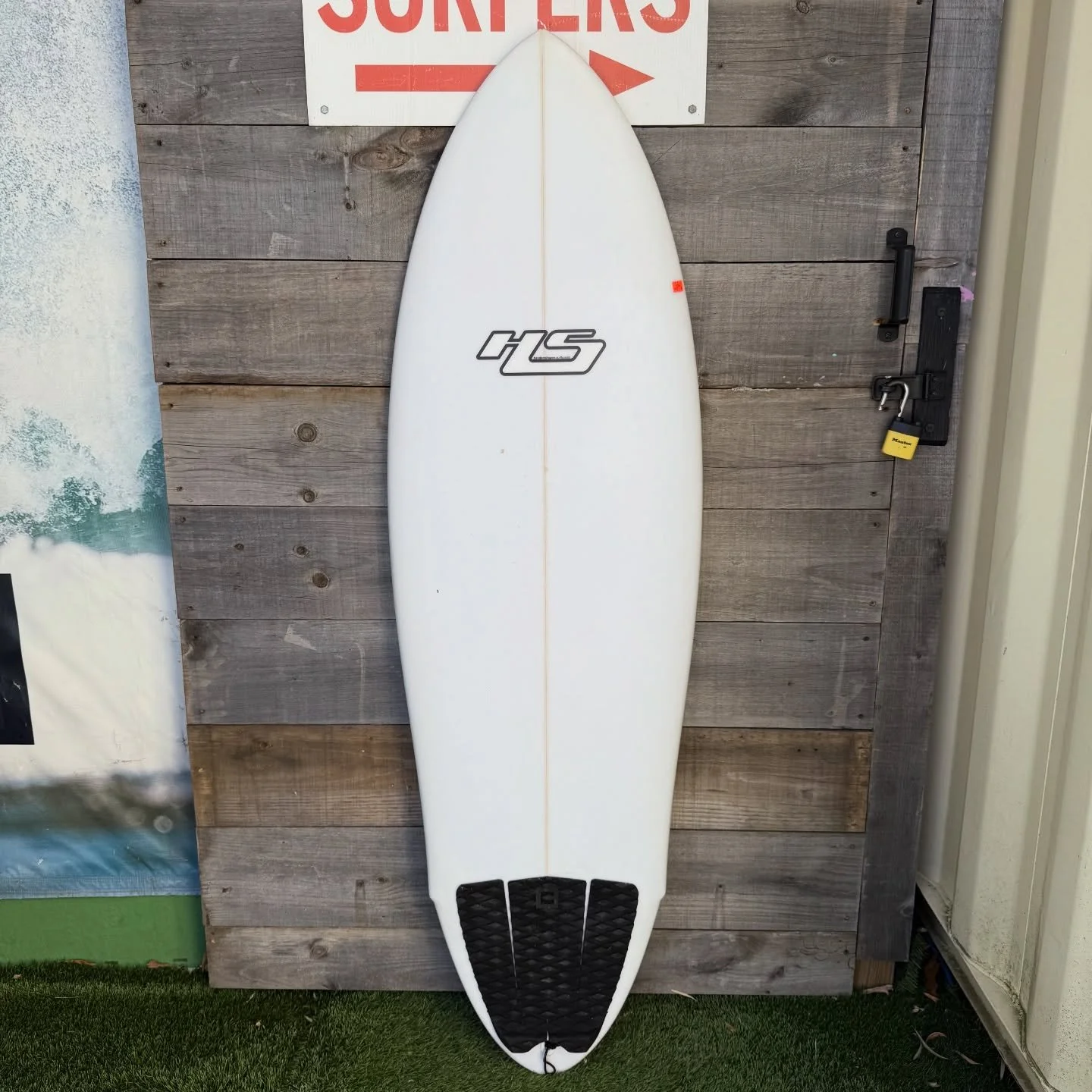 Used @haydenshapes Virtue  Great condition  Small wave cross between the Psychedelic Germ and the Hypto Krypto  5&rsquo;8 x 20 13/16 x 2 1/16 @ 33.4 Liters  -$449-