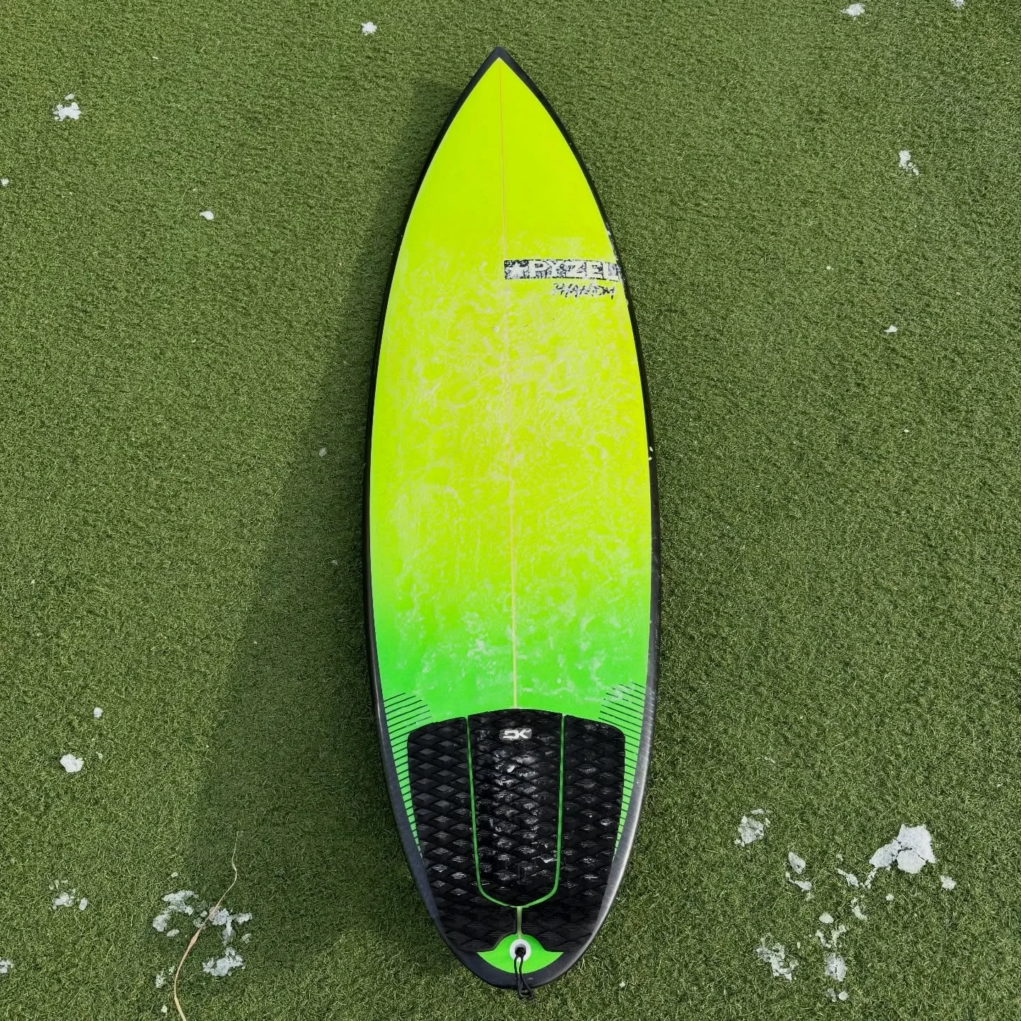 Used @pyzelsurfboards Phantom Round Tail  Good condition  6&rsquo; x 20 x 2.56 @ 32 Liters  -$399- Comes with EA Techflex fins