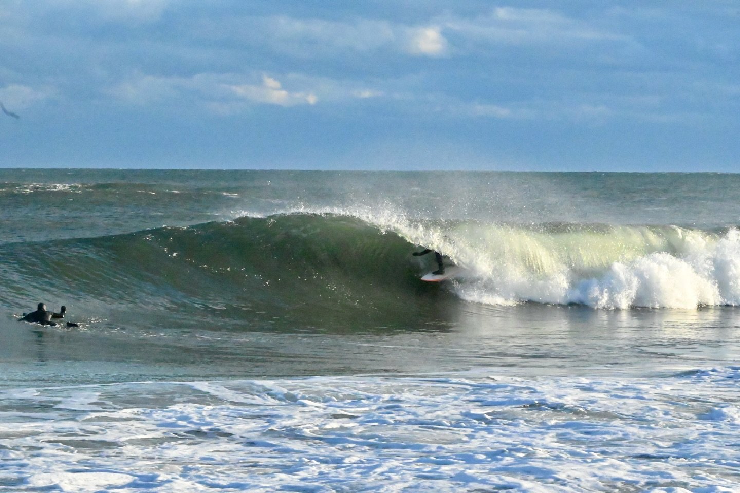 Christmas dreams do come true here&rsquo;s @carter.s.w getting after it 🌊☃️ #christmasmiracle