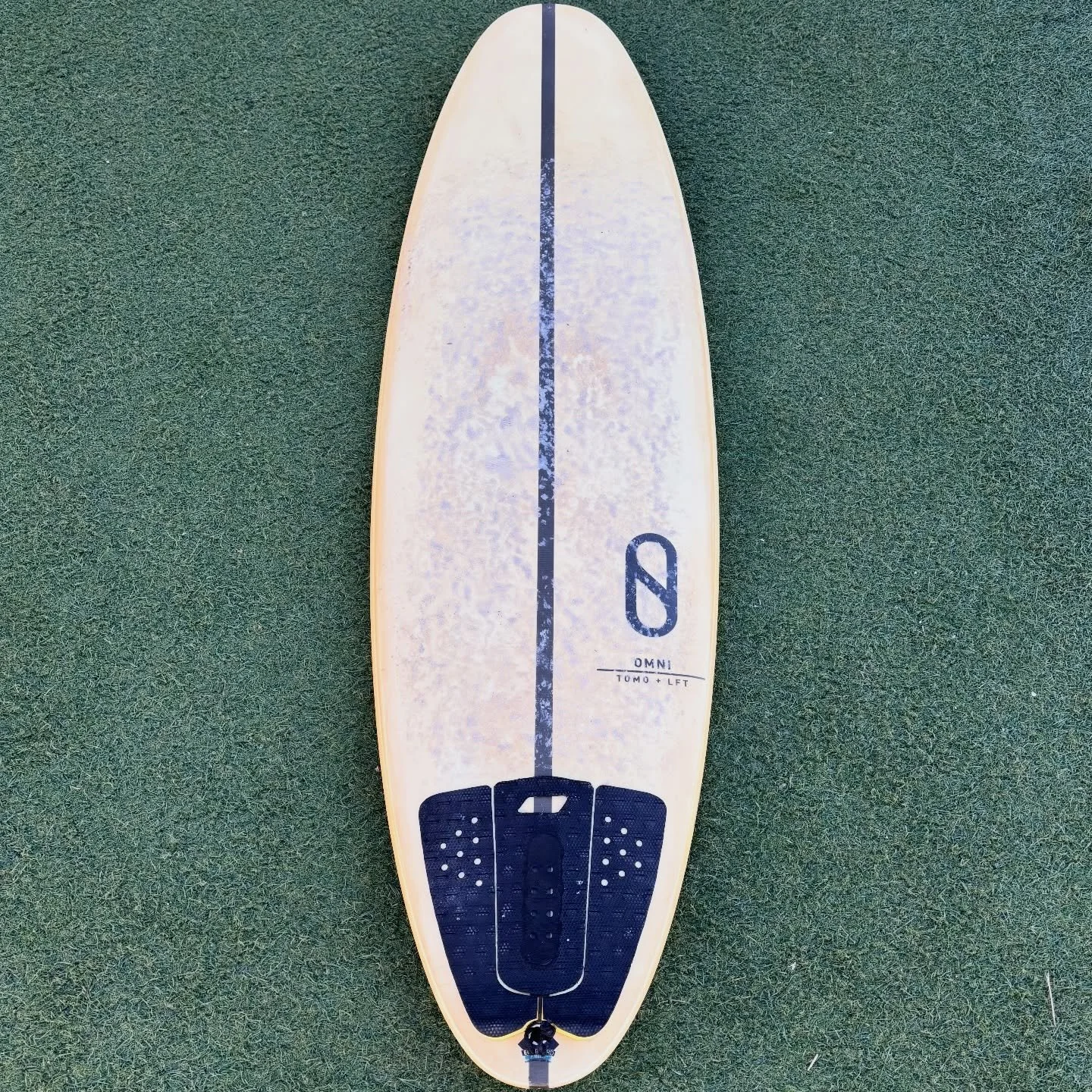 Used @firewiresurfboards Omni

Yellowed button otherwise decent condition

5&rsquo;7 x 19 5/8 x 2 1/2 @ 30.8 Liters

-$150-