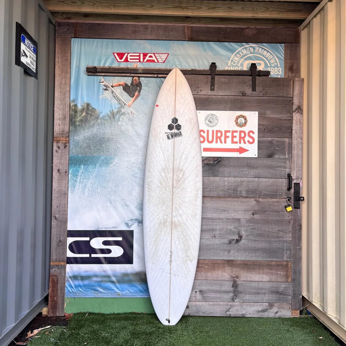 Used @cisurfboards M23

Great condition 

8&rsquo;0 x 22 3/4 x 3 1/8 @ 62 Liters

-$799-