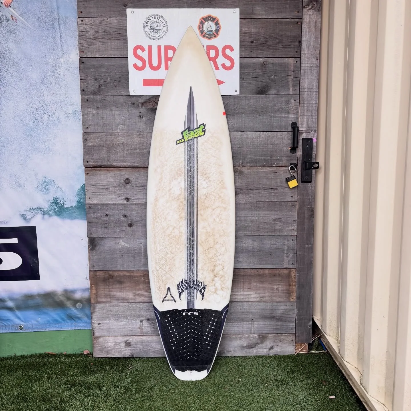 Used @lostsurfboards Sub Driver 6&rsquo;4

Decent condition

6&rsquo;4 x 20 x 2.5 @ 33.8 Liters

-$499-