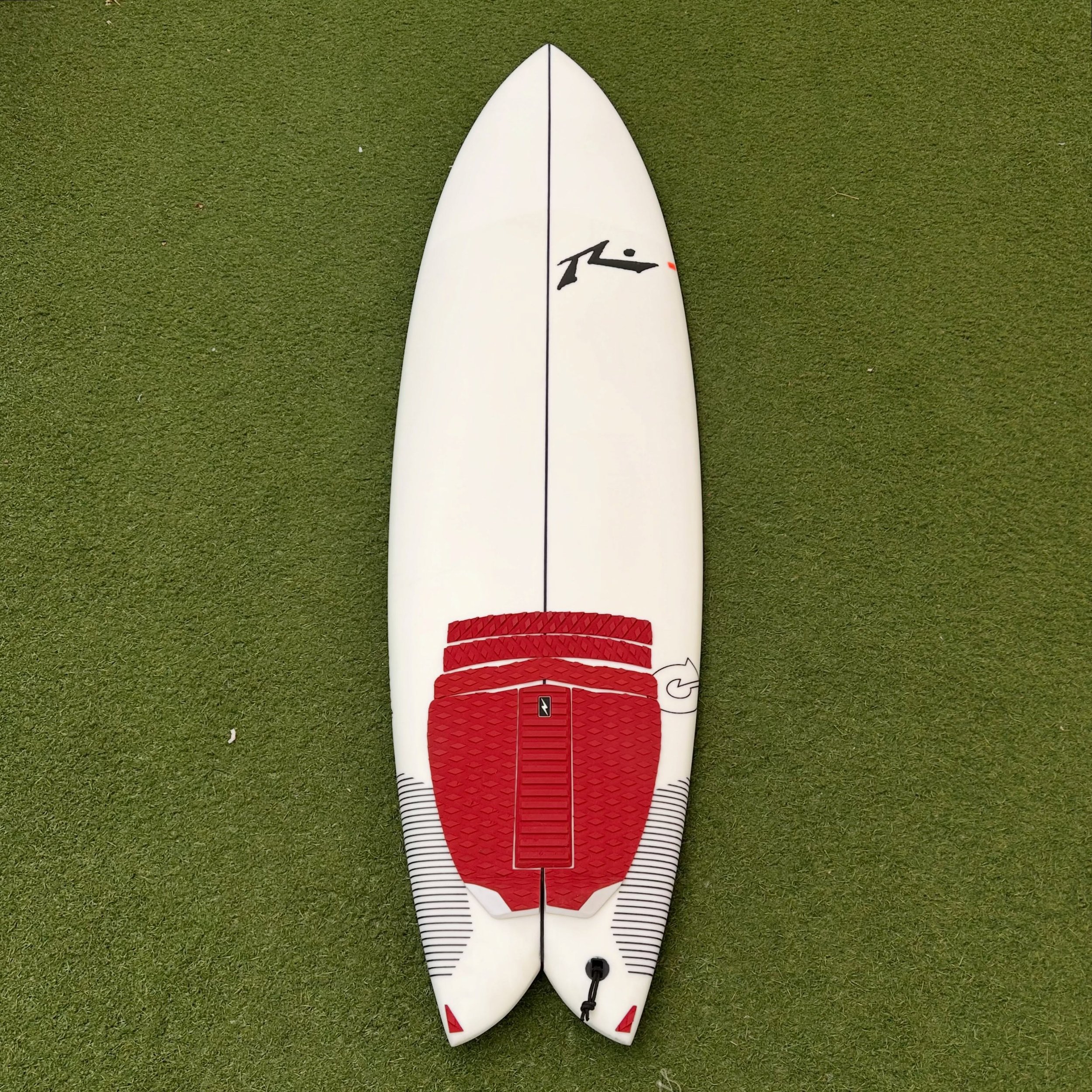 Lightly used @rustysurfboards x @torqsurfboards Moby Fish

7&rsquo;4 x 22.5&rdquo; x 2.99&rdquo; @ 56.7L

Like new condition 

$499