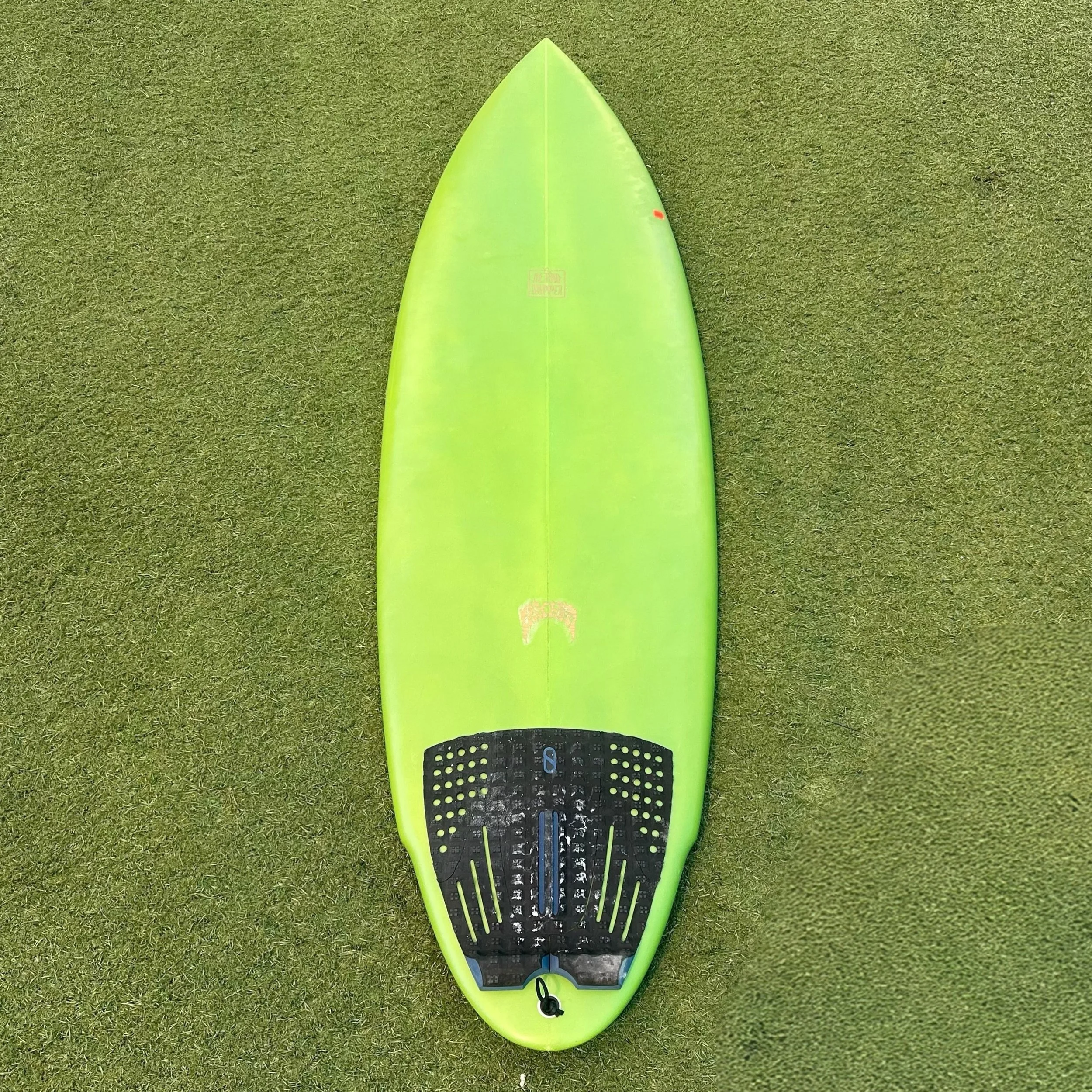 Used @lostsurfboards Retro Ripper

5&rsquo;11 x 20.25&rdquo; x 2.64&rdquo; @ 35L

Good Condition 

-$299-