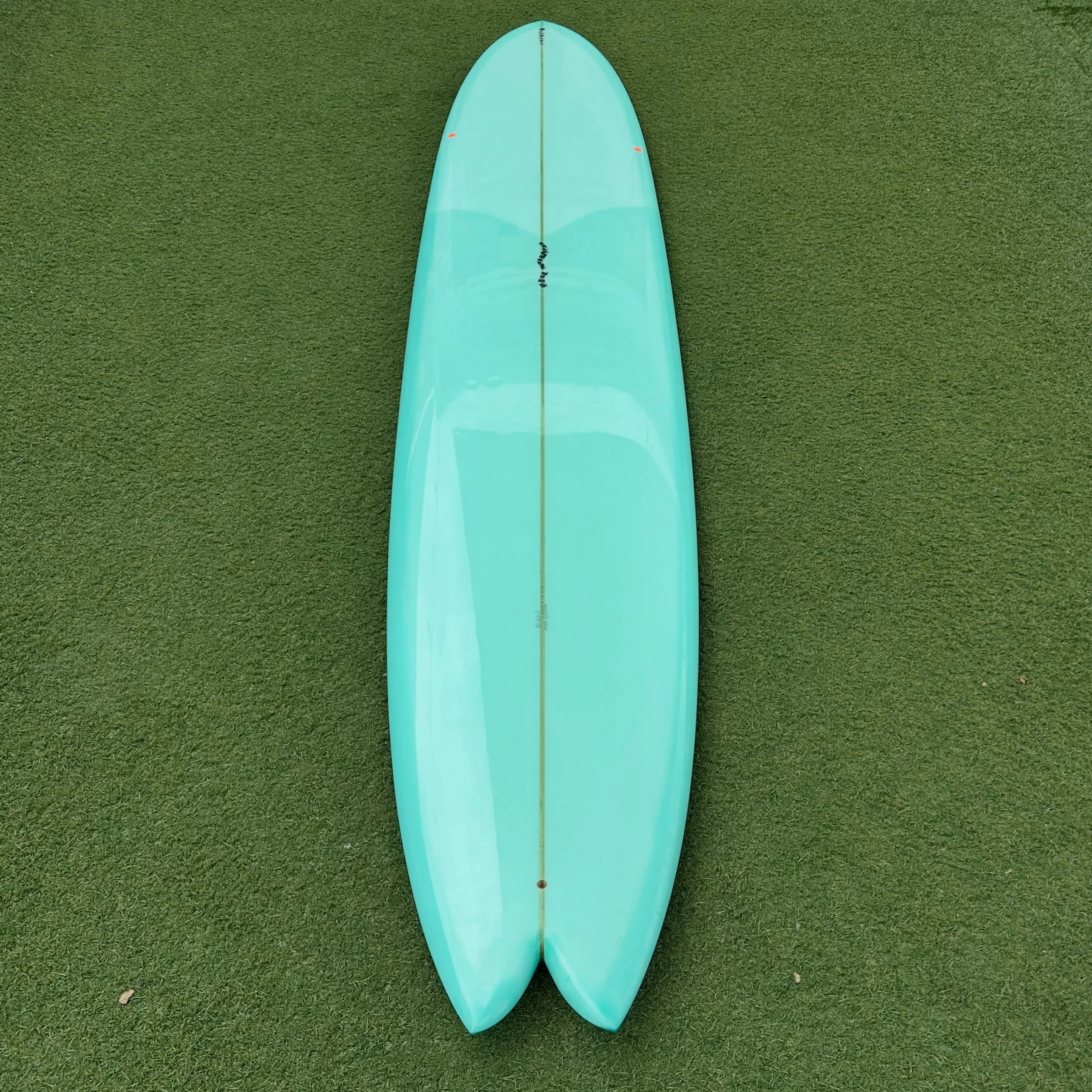 Ridden once @mikelsurfboards 

10&rsquo;0 x 23&rdquo; x 3&rdquo;

Mint Condition 

-$999-