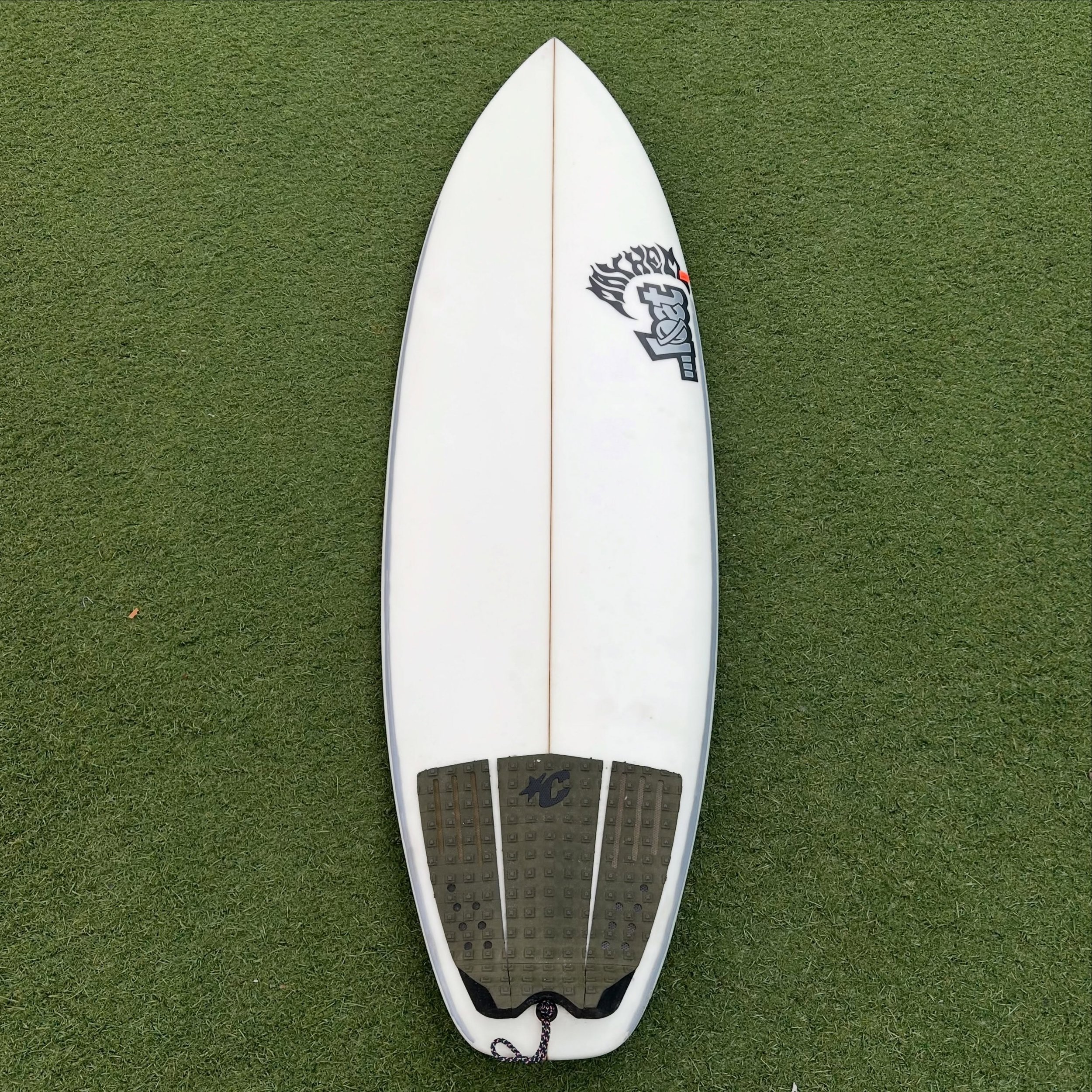 Used @lostsurfboards Short Round

5&rsquo;4 x 18.63&rdquo; x 2.18&rdquo; @ 24.6L

Good Condition

-$299-