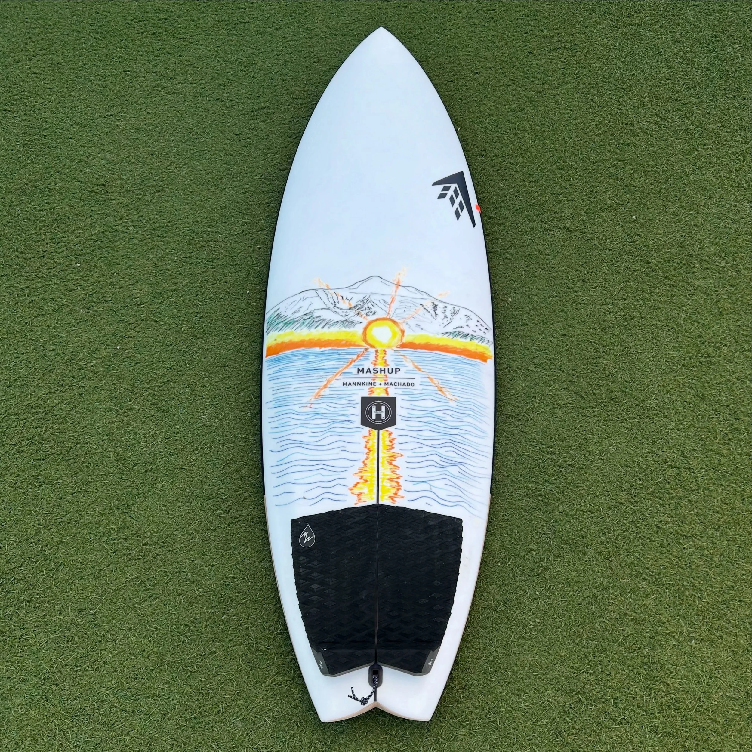 Used @firewiresurfboards Mashup

5&rsquo;7 x 19 11/16&rdquo; x 2 5/8&rdquo; @ 31.4L

Tri/Quad fin set up

Excellent Condition

-$499-