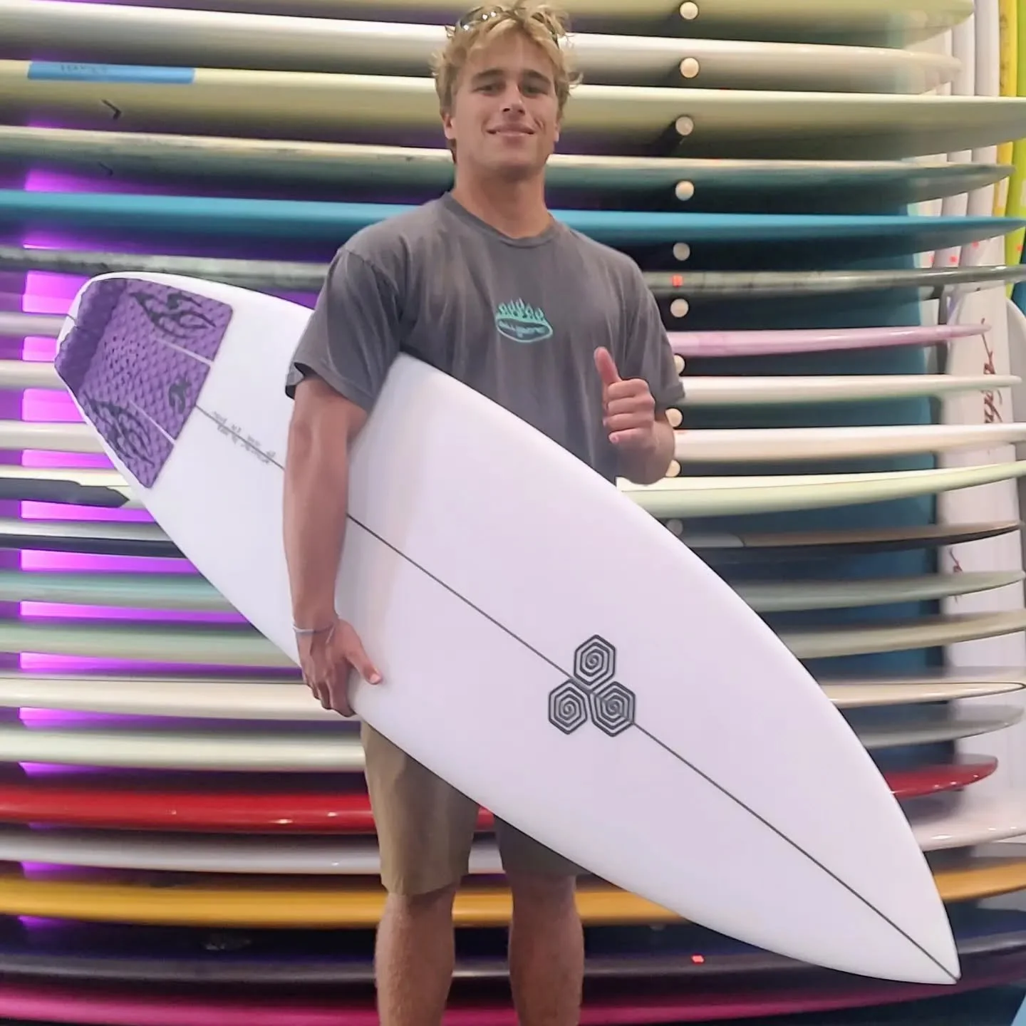 All the best to  @wyatt___hoekstra  headed off to SDSU with a new @cisurfboards 
Febs Short.