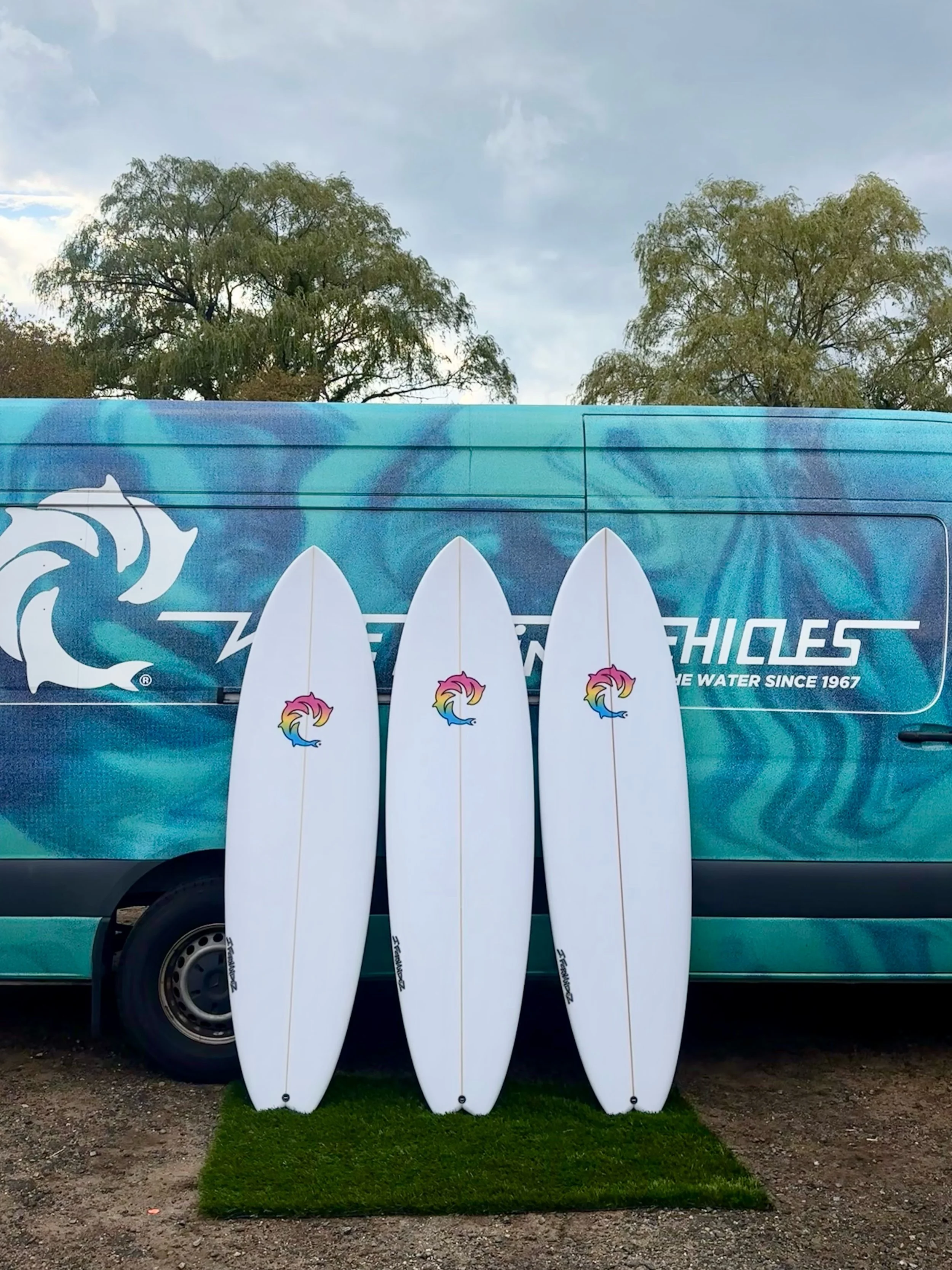 We just reeled in the new CR @jessurf58 collab quad long fish first of their kind 🎣 Get em while you can!!

Available in 
6&rsquo;8
6&rsquo;10
7&rsquo;0