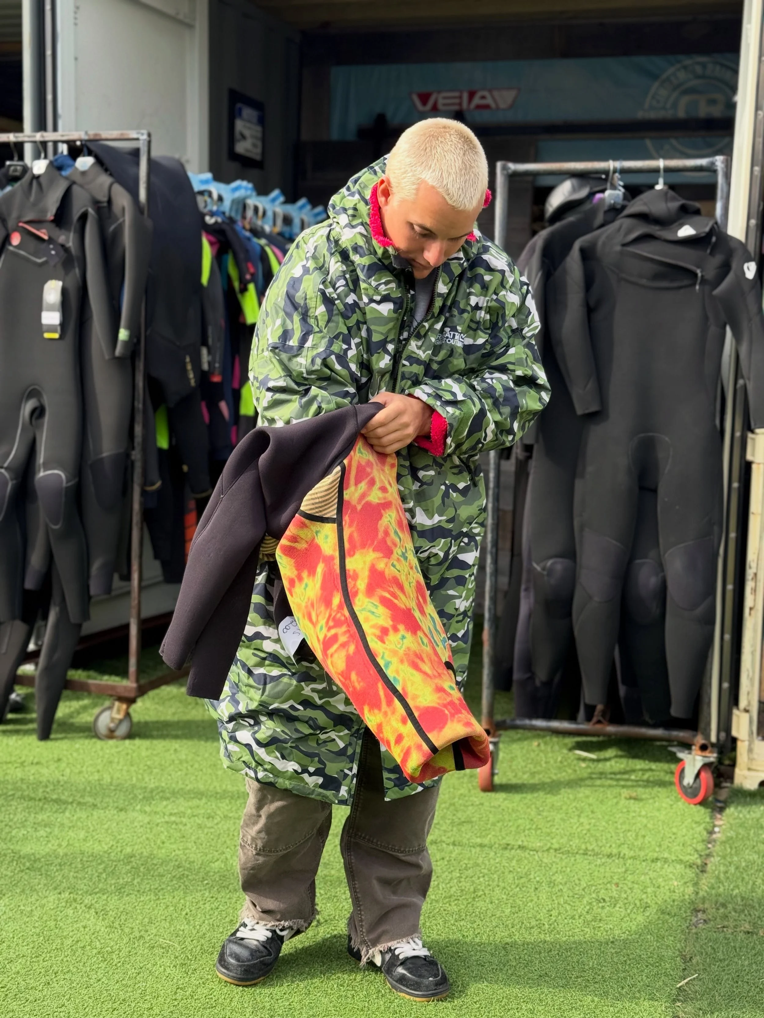 Stocked up on all the fall swell essentials!

$50 Weatherproof changing ponchos in stock @cinnamonrainbows1983 

S/M, L/XL, and youth sizes available
