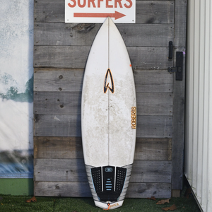 Roberts Black Diamond 5'6 — Cinnamon Rainbows Surf Co.