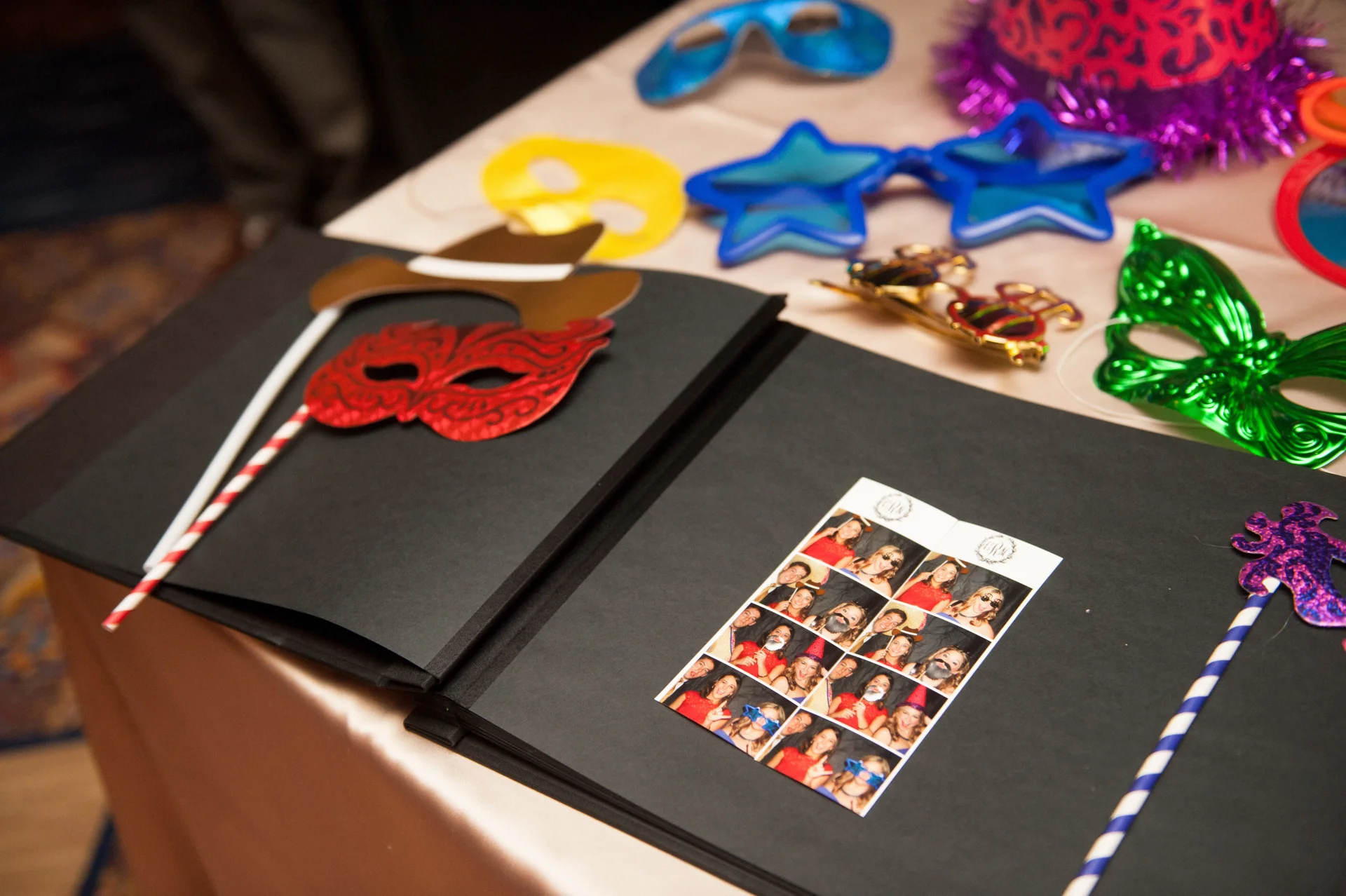 FourSeasonsWeddings057.jpg