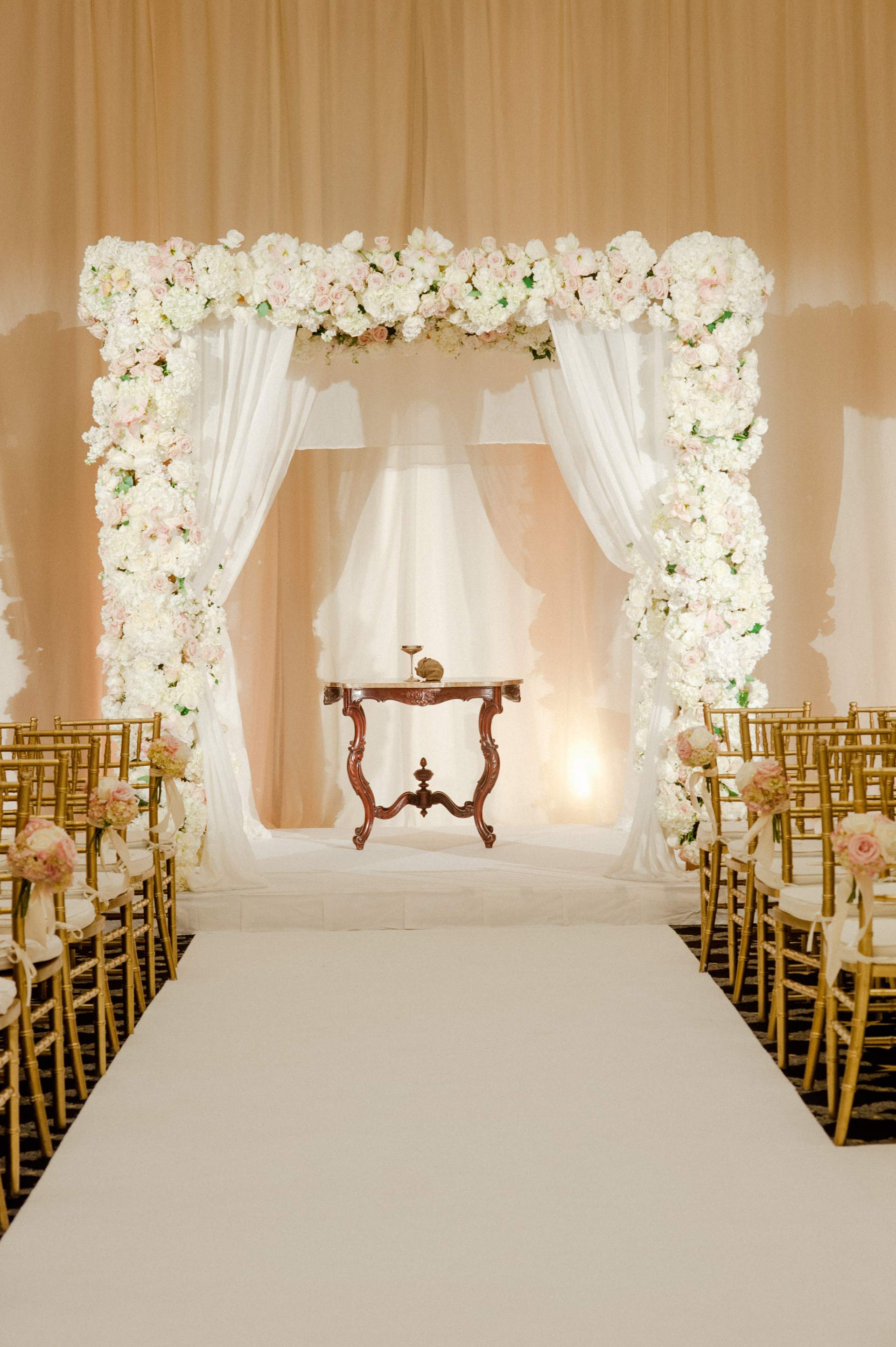 Driskill_Weddings_Blake_Leader_020.jpg