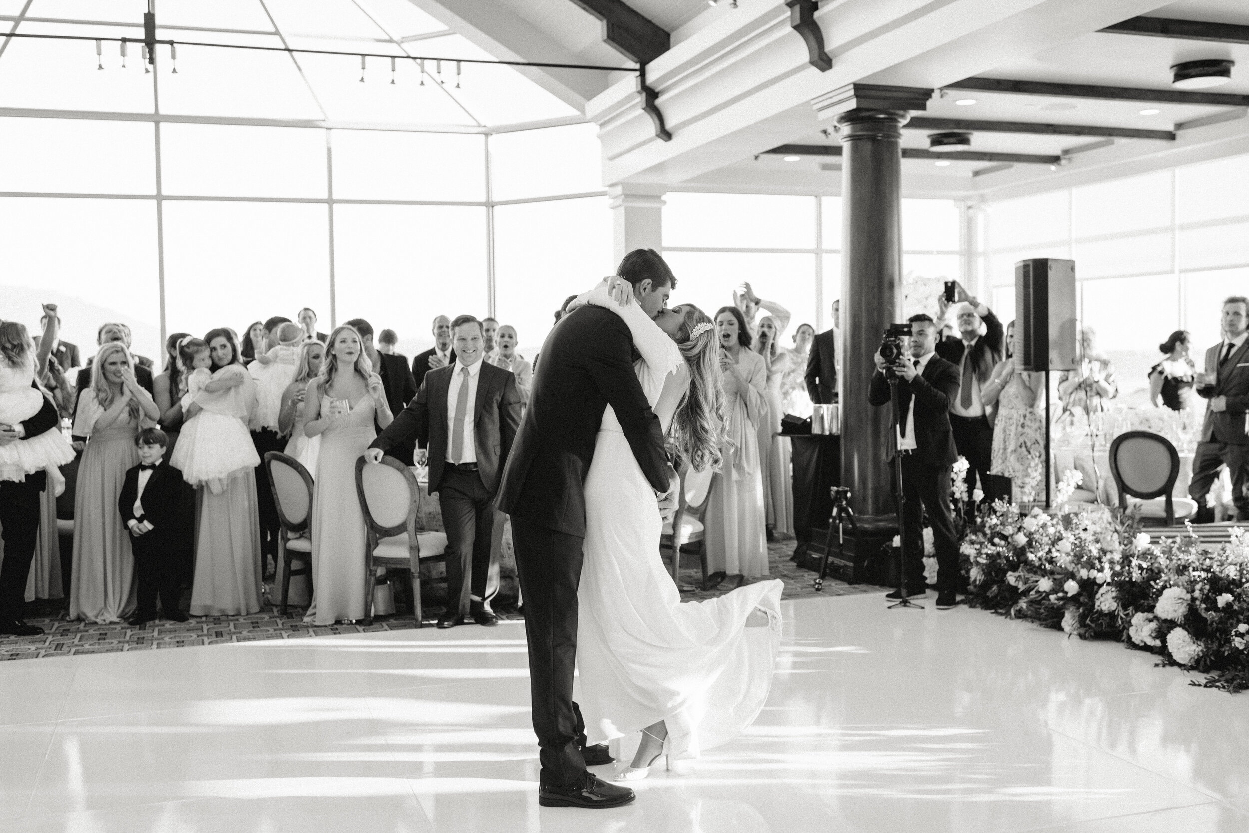 Carly_Sam_Wedding_Previews_HighResolution_2021_075.jpg