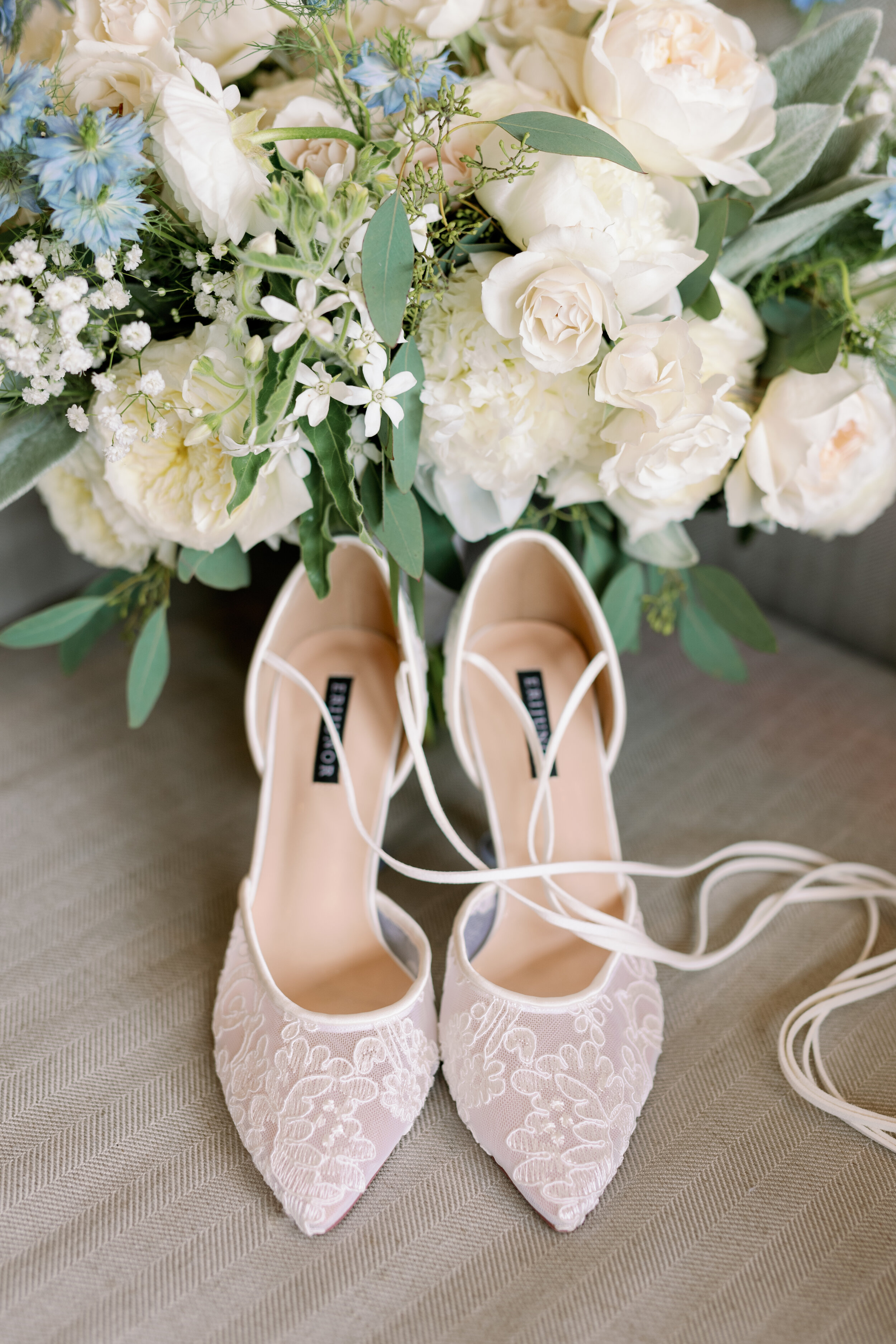 Carly_Sam_Wedding_Previews_HighResolution_2021_022.jpg