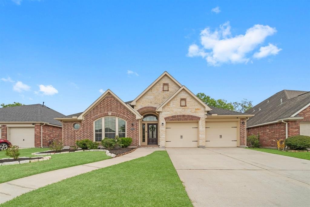 28042 Emma Gardens Ln, Spring, TX 77386