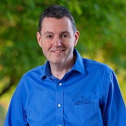 2018-ralph-dining-director.jpg