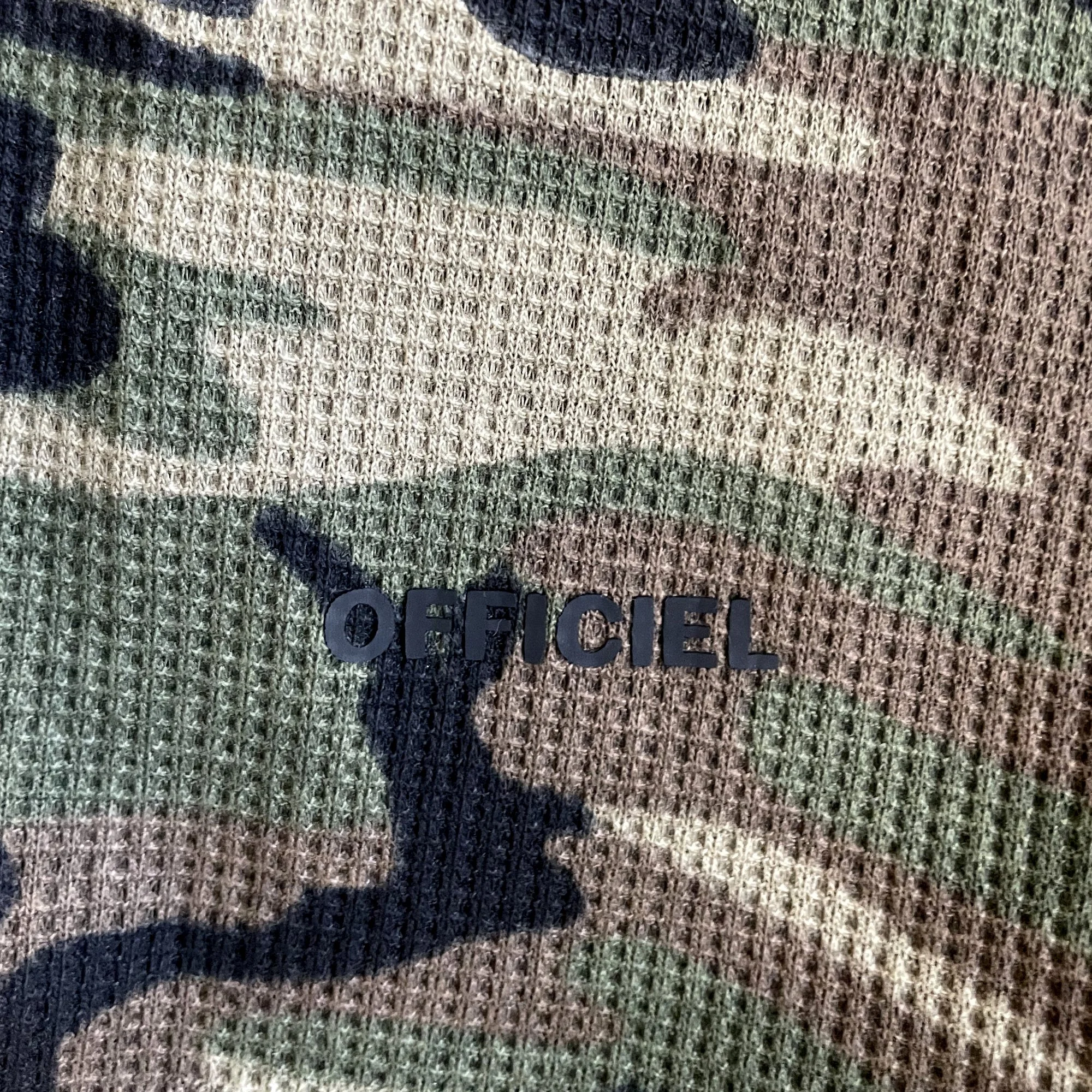 détails camo tee 2.jpg