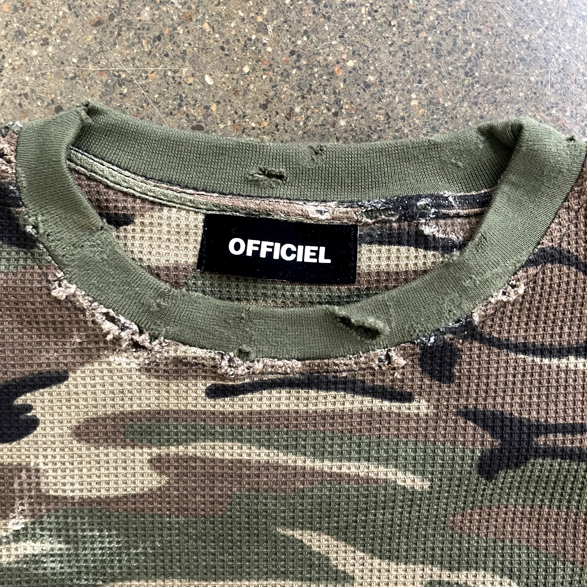 détails camo tee 1.jpg