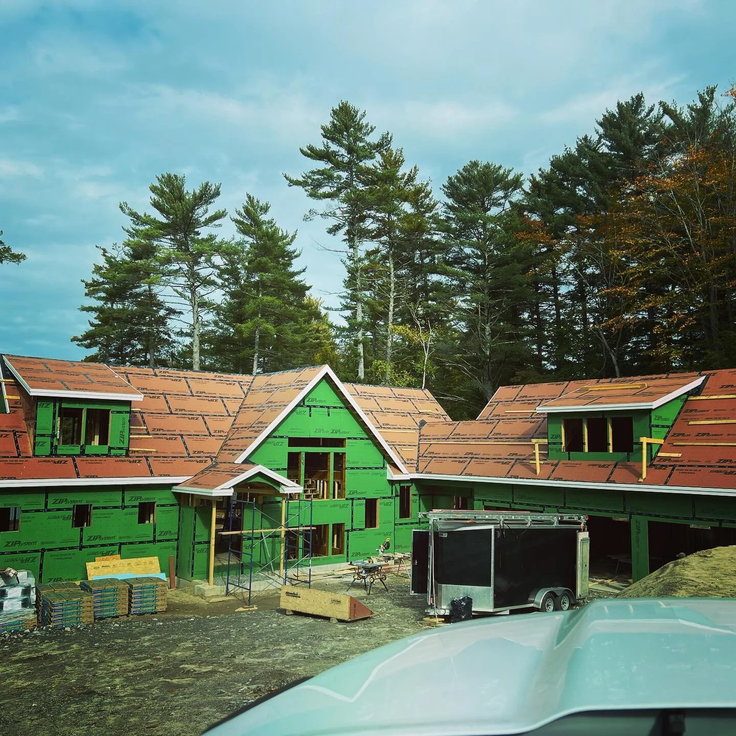 Framing nearing completion on this custom lake house build! Can’t wait to this one come together!