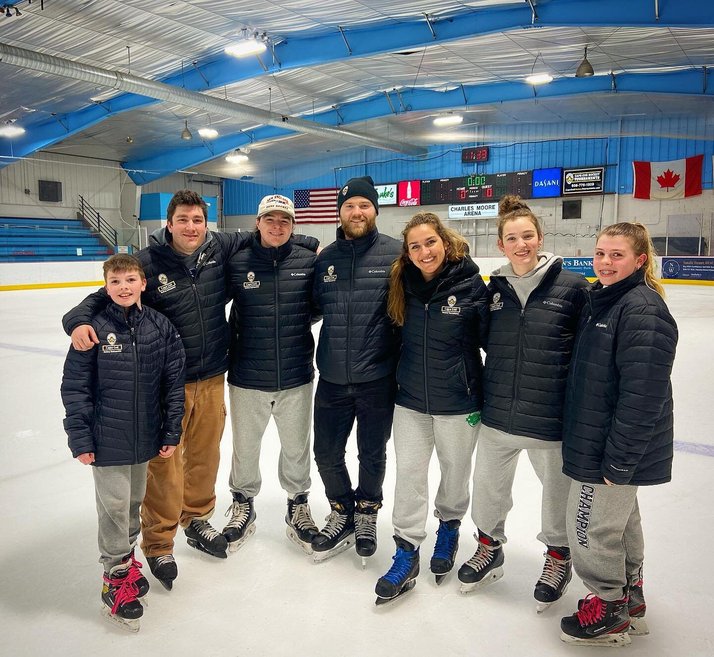 What. A. Weekend. ☘️

We want to extend a huge thank you to the teams, families, coaches, rink staff, referees, and partners for an awesome Shamrock Showdown!
None of this weekend would have been possible without each of you &mdash; it takes a villag