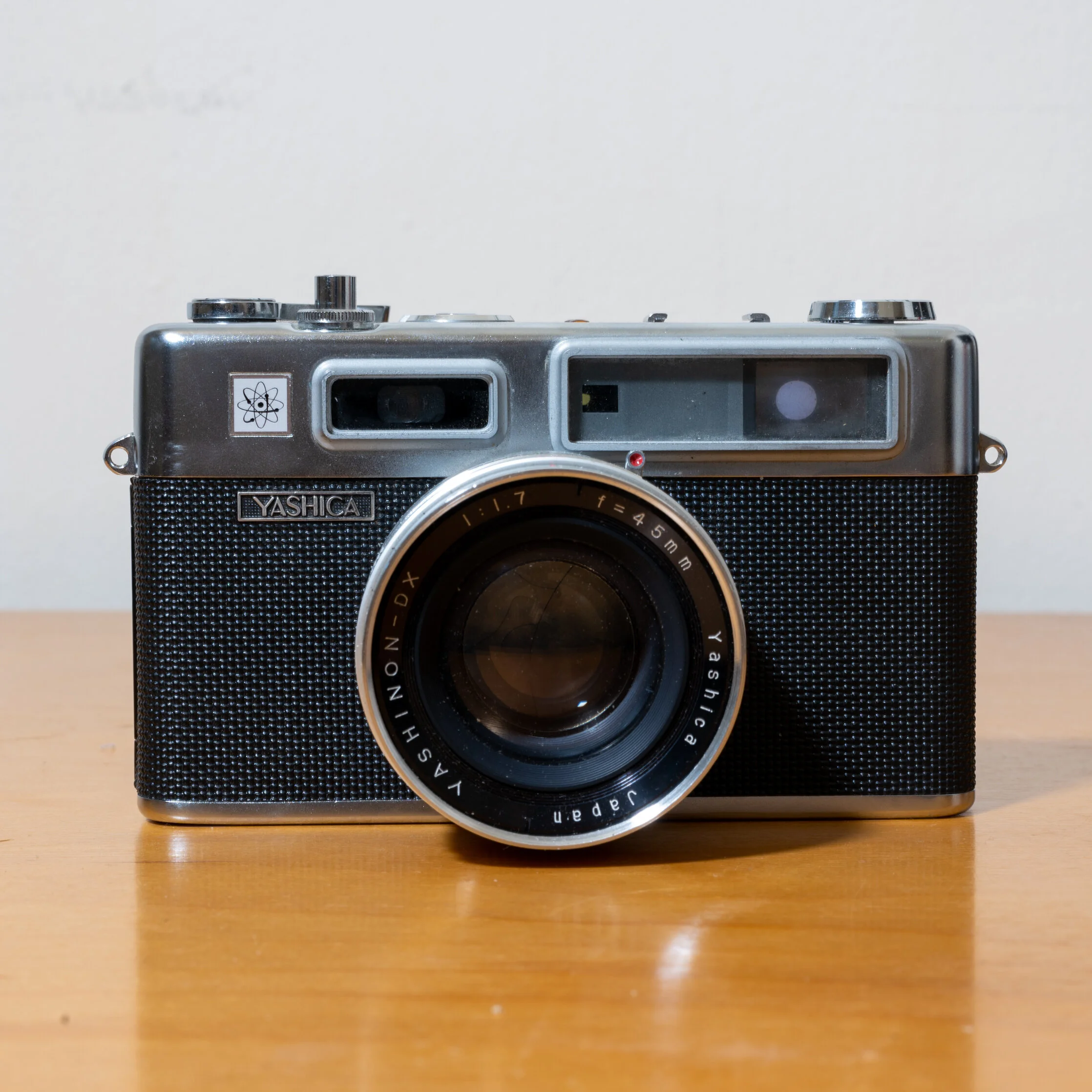 yashica electro 1.jpg