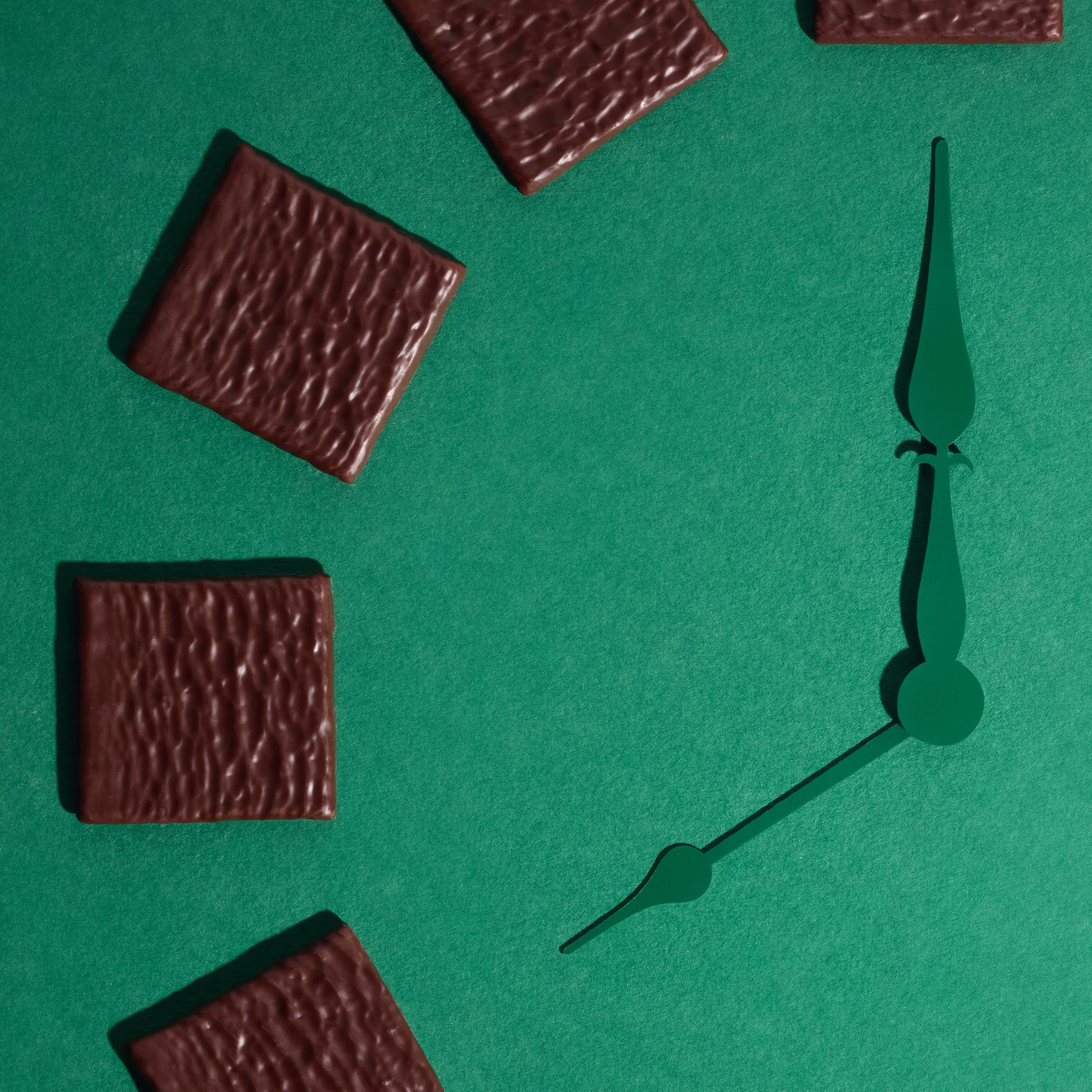 AFTER EIGHT_60002_CLOCK.jpg