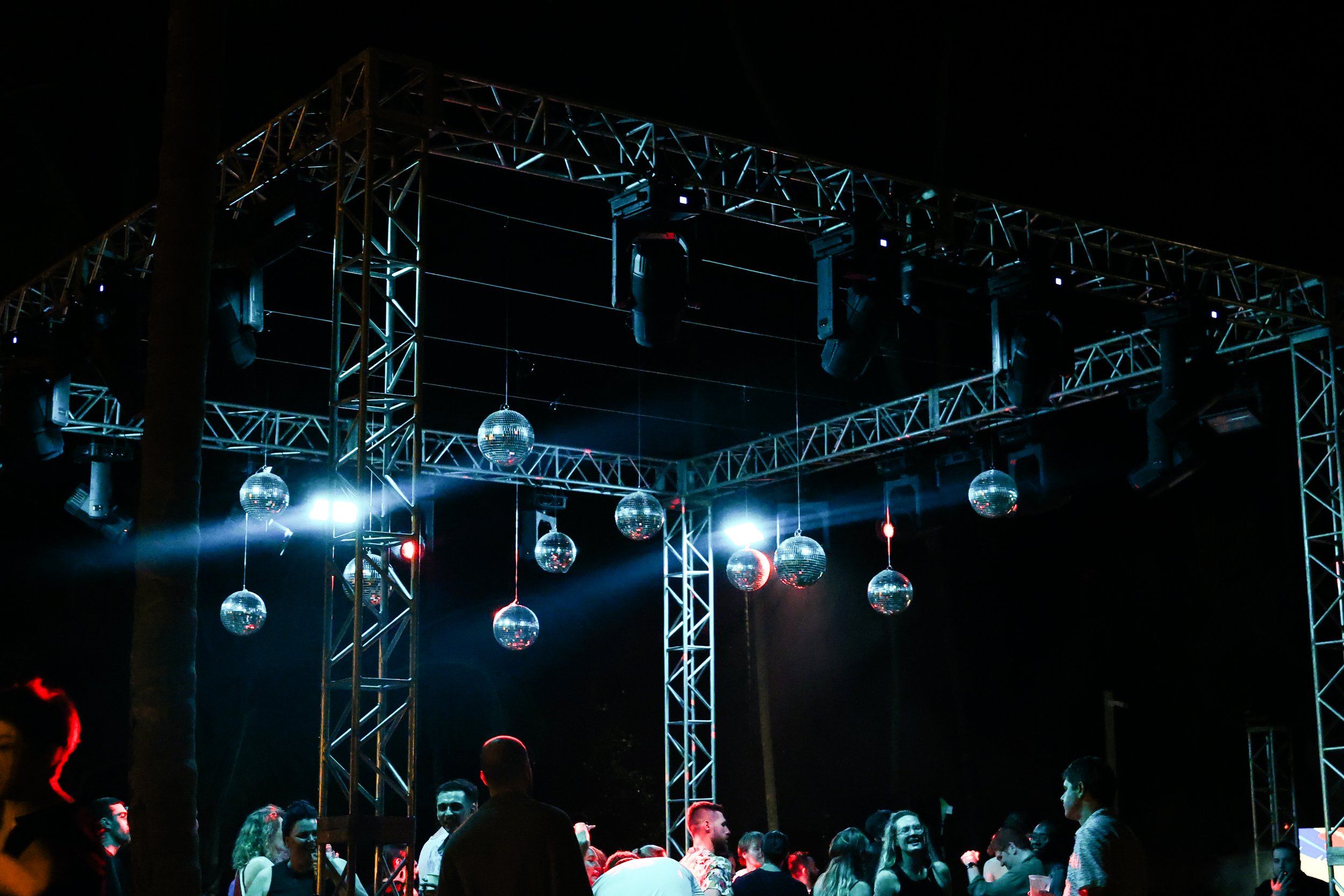 PARTY-011.jpg