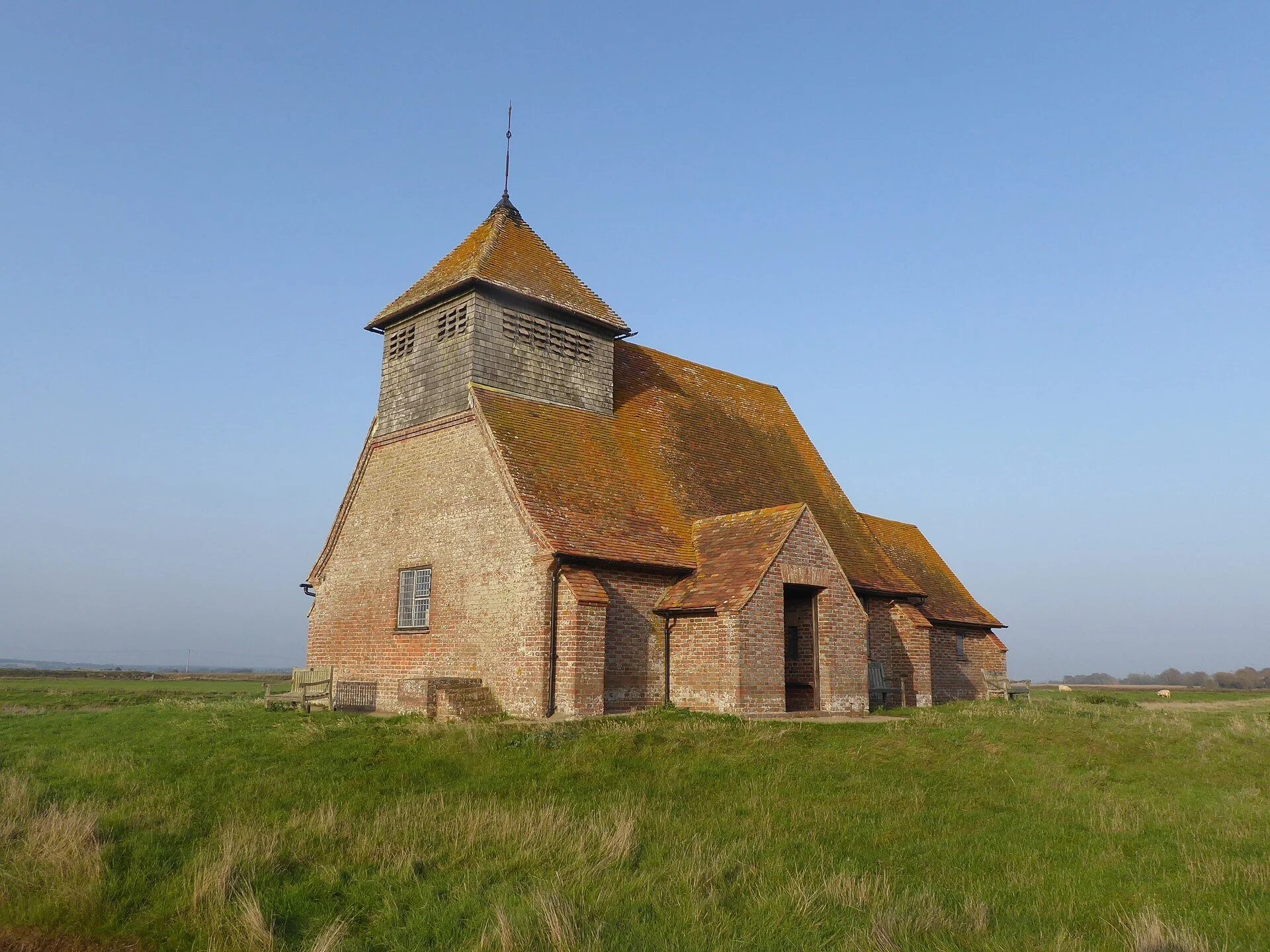 1920px-St_Thomas_à_Becket_Church,_Fairfield_-_geograph.org.uk_-_5570170.jpg
