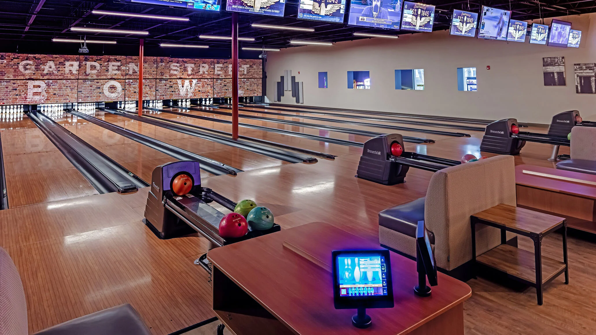 Garden_Street_Bowl_Lanes_3_Kennebunk_ME_16x9_cc6833e5b379cf061e625296f23dfd1b[1].jpg