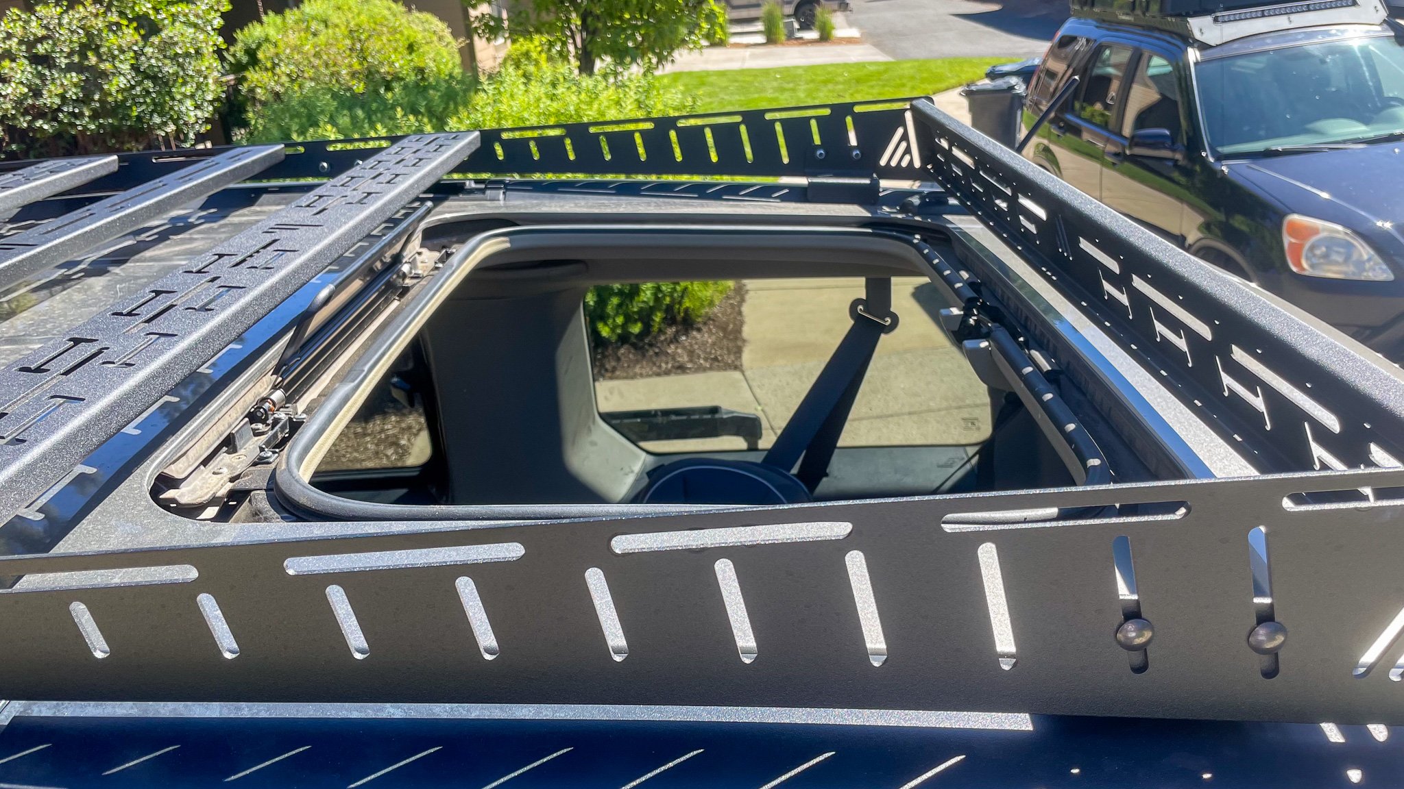 311 Adventure Rack for Honda Element open moon roof pic 8.jpg