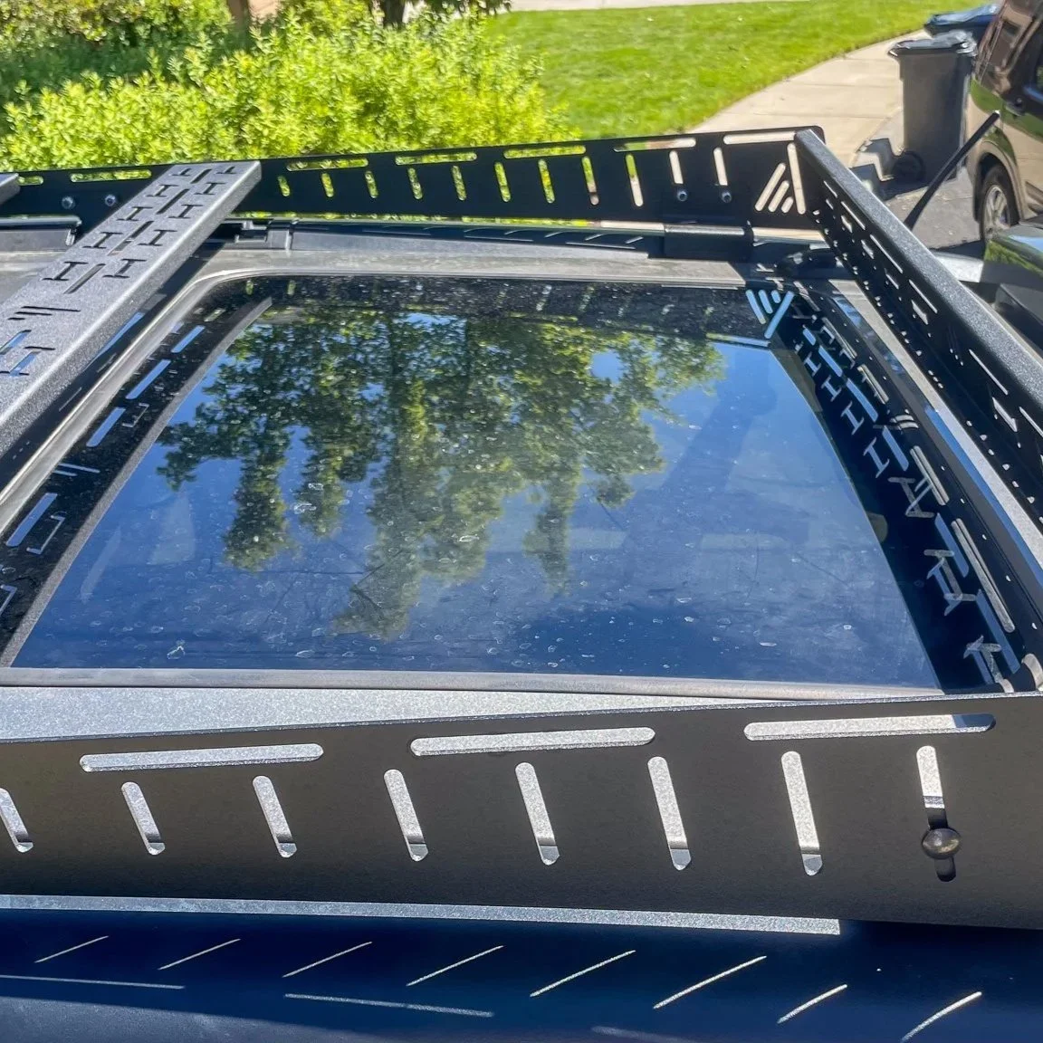 Open Moon Roof Configuration for 311 Adventure Rack