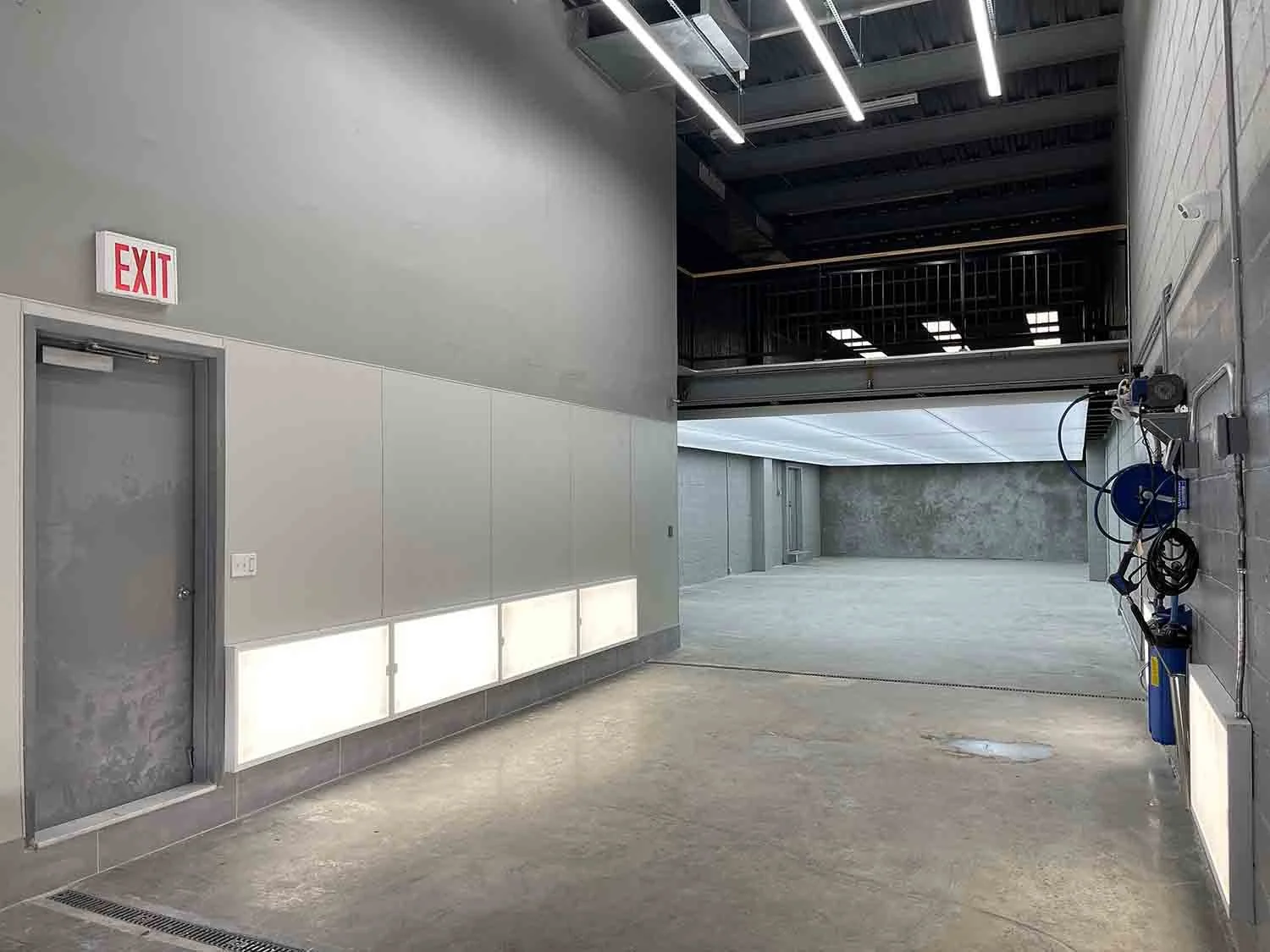 RPM VISUAL STUDIO 车厂 — Solitary Rock Design