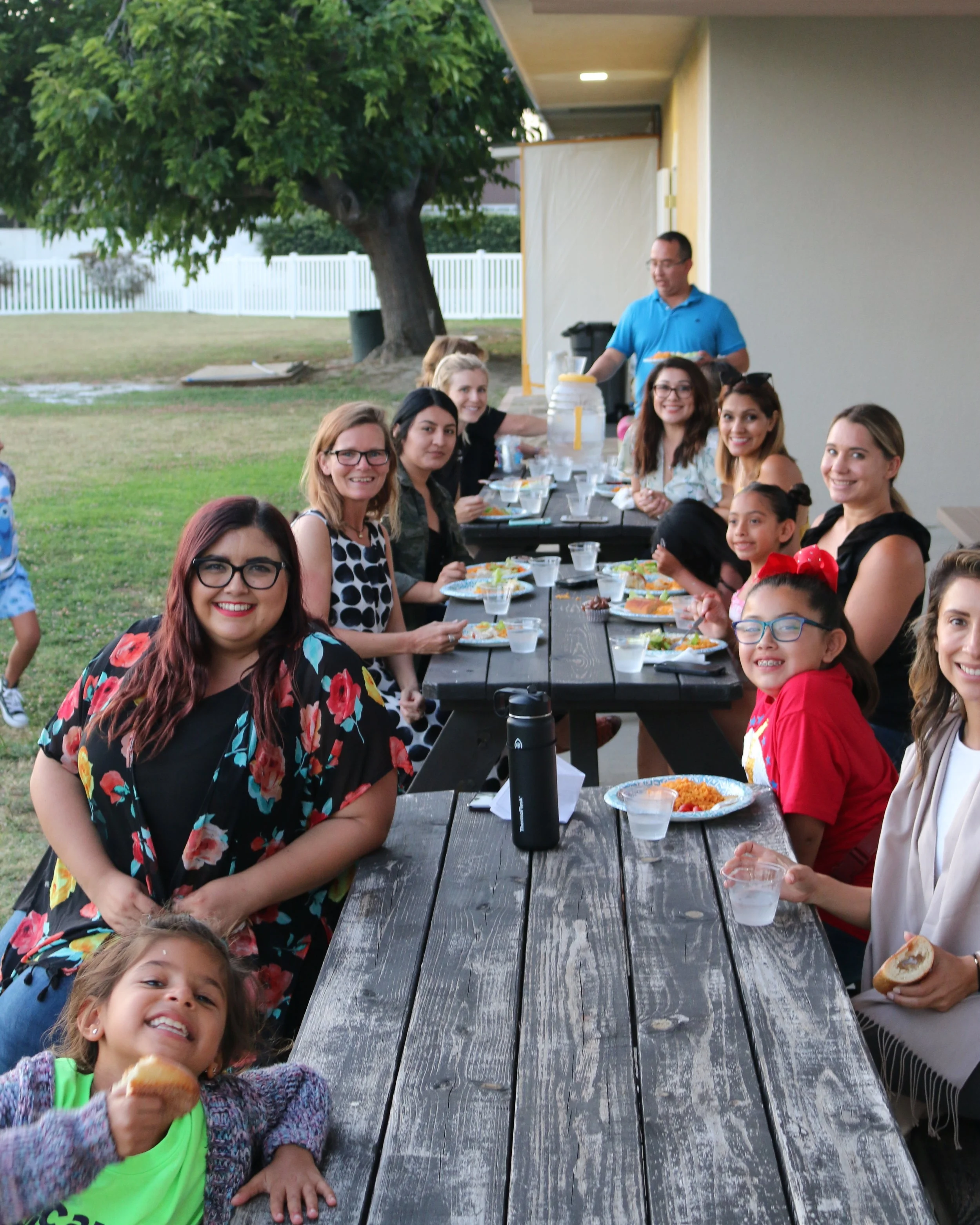 Dinner+Table+Group.jpg