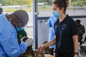 Australian aid workers return to Papua New Guinea to help in fight against coronavirus