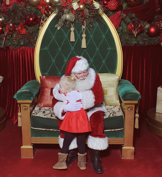 Dear Santa... you made this mama&rsquo;s dreams come true. I know visiting Santa is for the kids, but if we all put our cards on the table - its the parents (and really... its the mamas) who really want a sweet photo of our kids sitting on Santa&rsqu