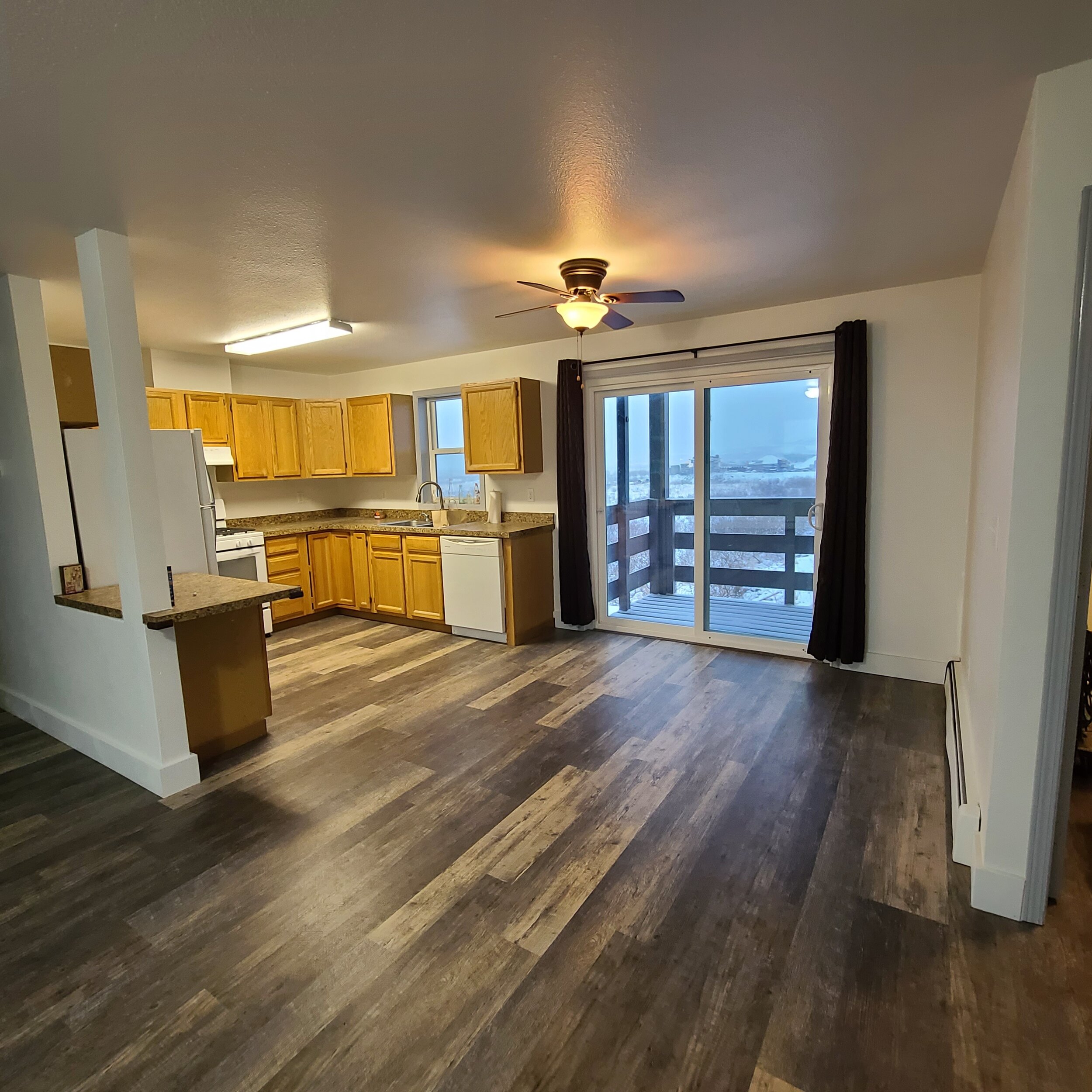 Kitchen Dining Area.jpg