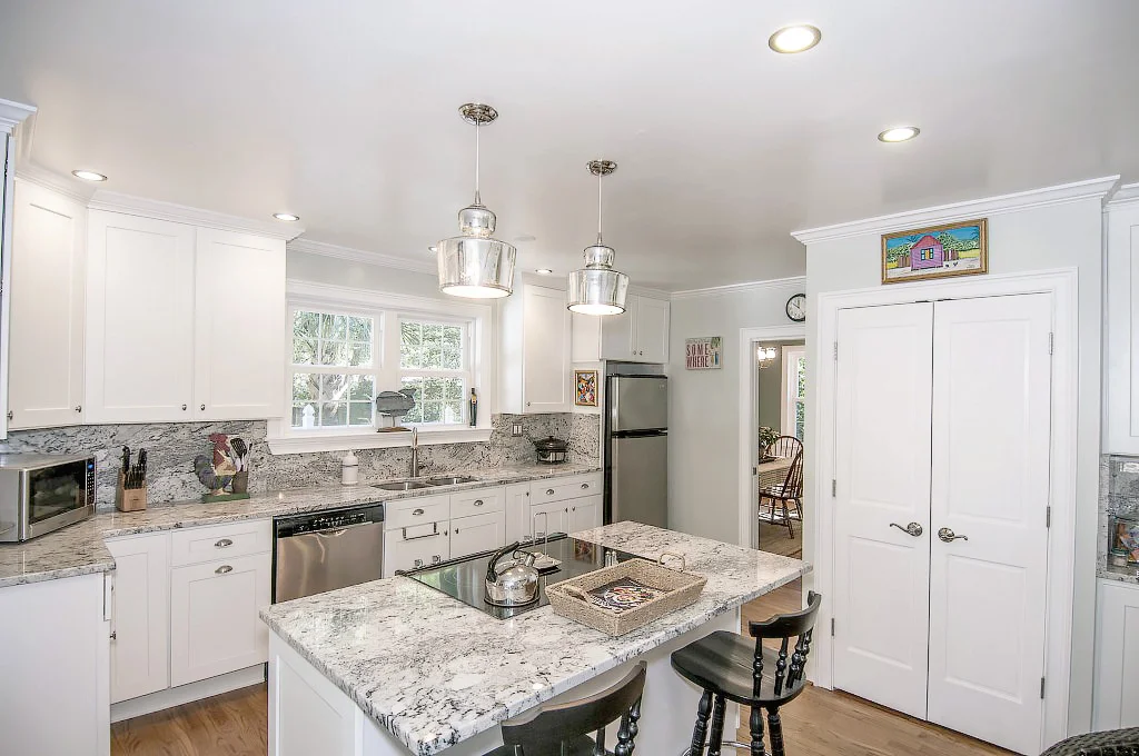 Kitchen-2.jpg