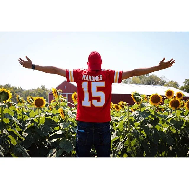 Let&rsquo;s just ignore this weather. Take me back to the sunny days! Go CHIEFS!

#kansascityphotographer #fotosbyselina #chiefskingdom