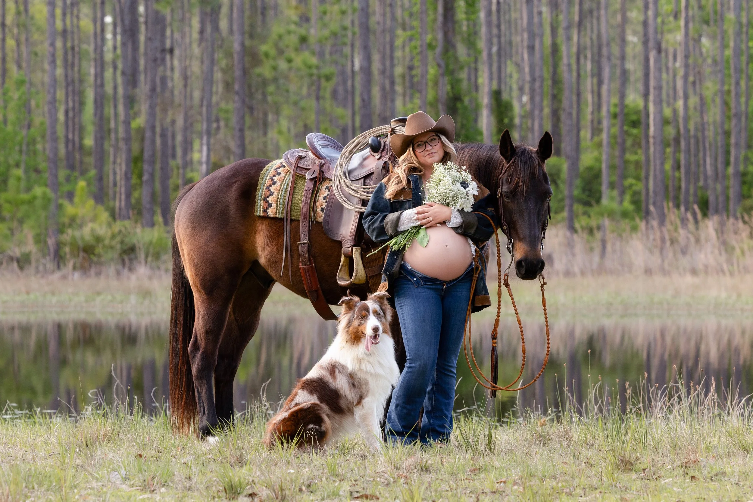 An Equestrian Maternity Session with Rachel, Winterhawk, Beans and Hatchet