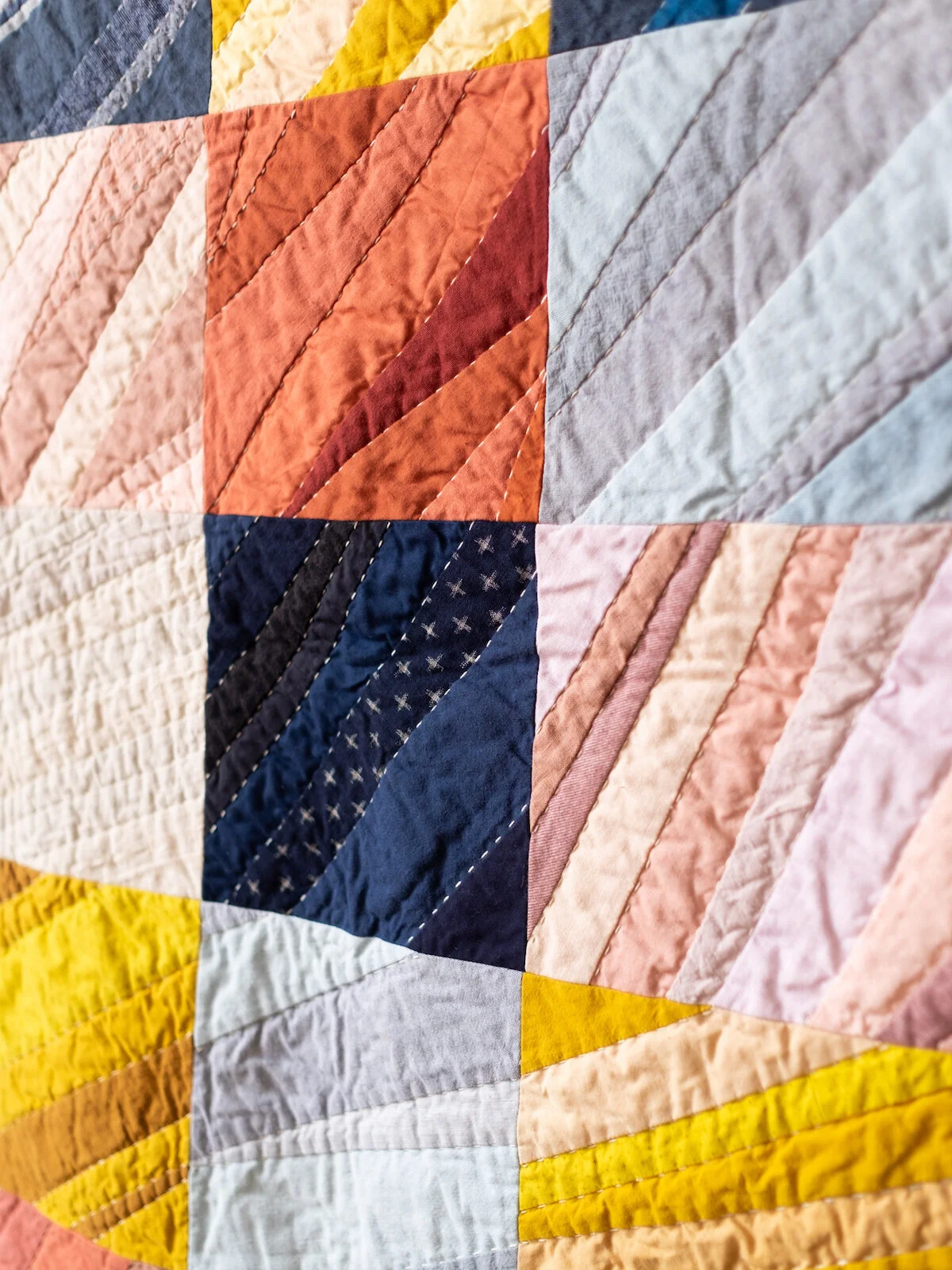 PaintedHills_detail01.jpg