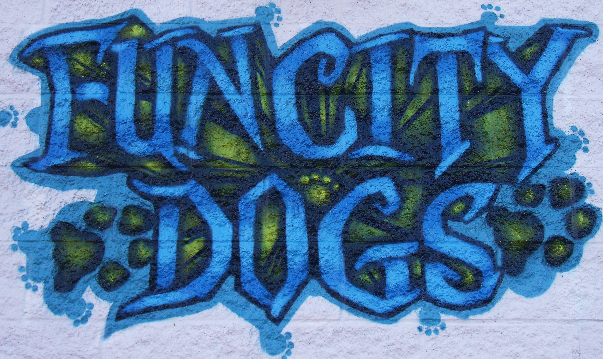 2010_Fun City Dogs Sign.JPG