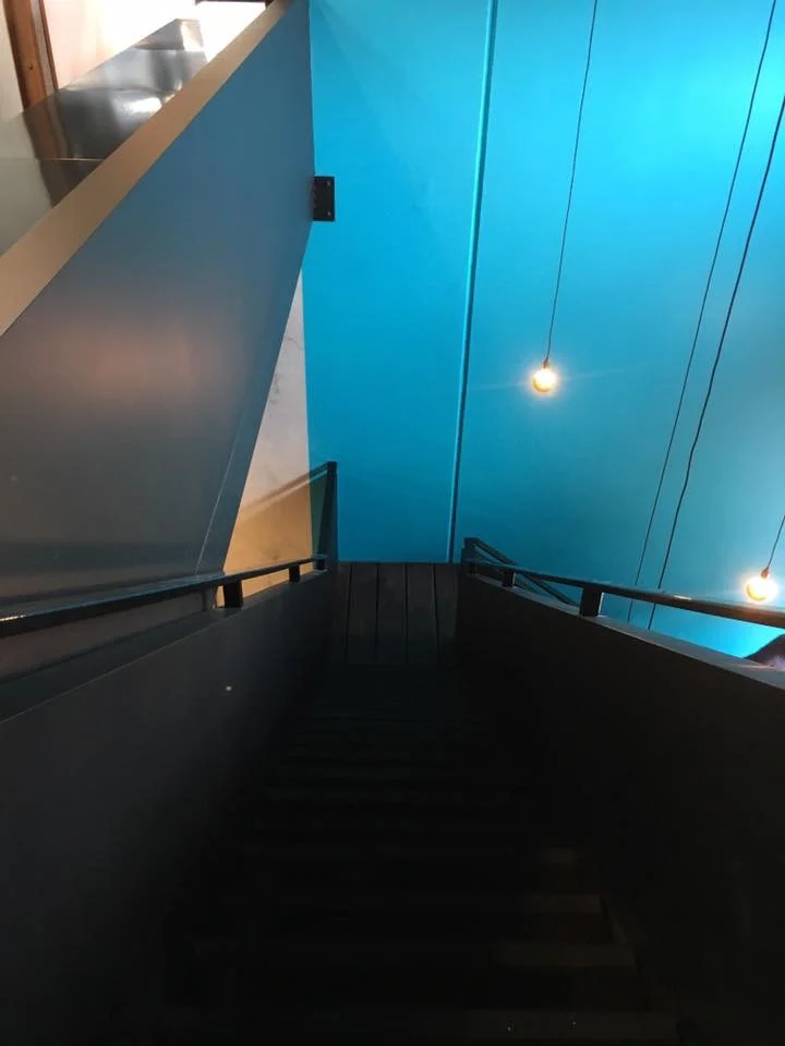 Tripadeal_Staircase_Interior_2.JPG