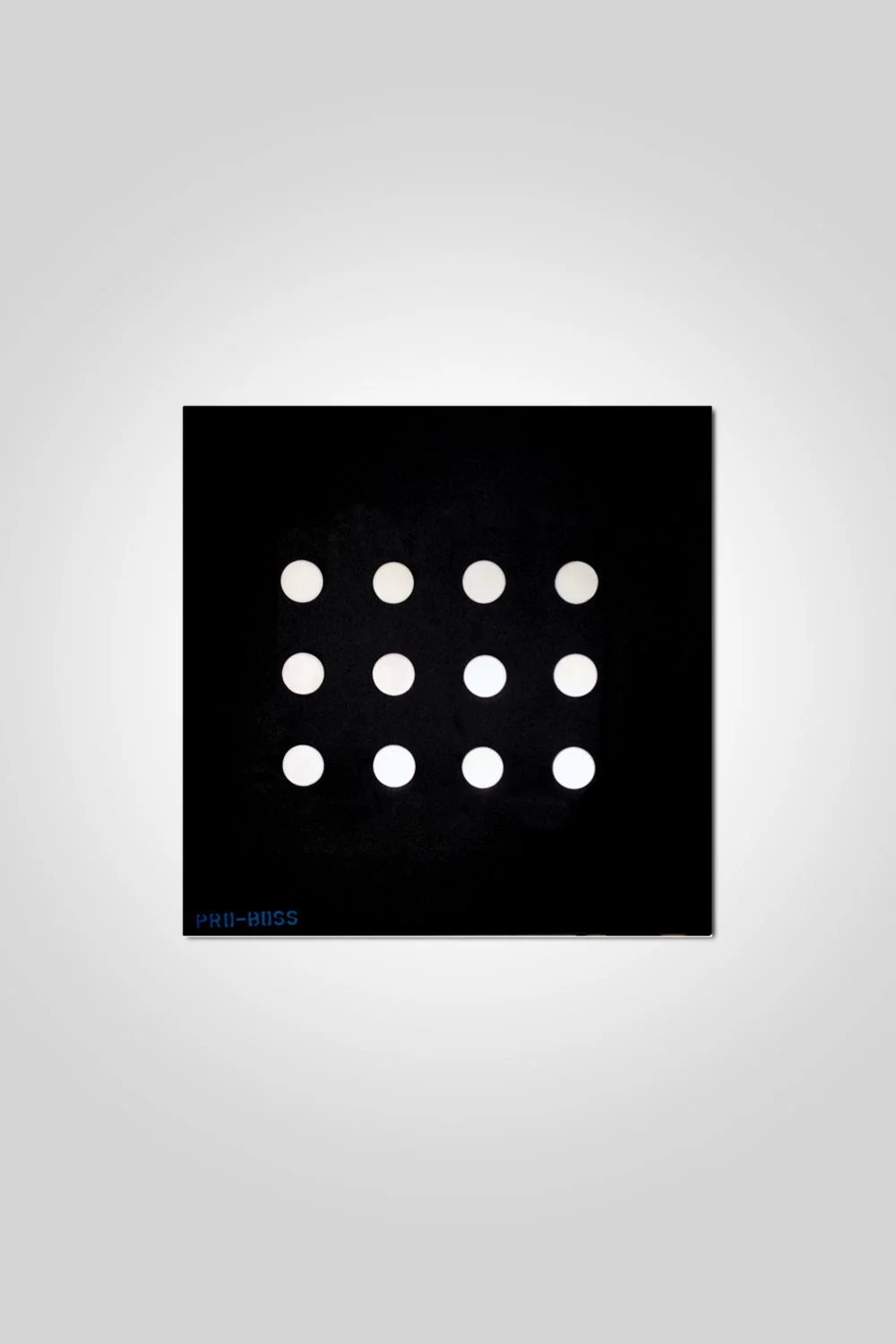 Layered-Foam-Target-with-30cm-Durafoam-12-Core---130x130x22cm_LAND.jpg