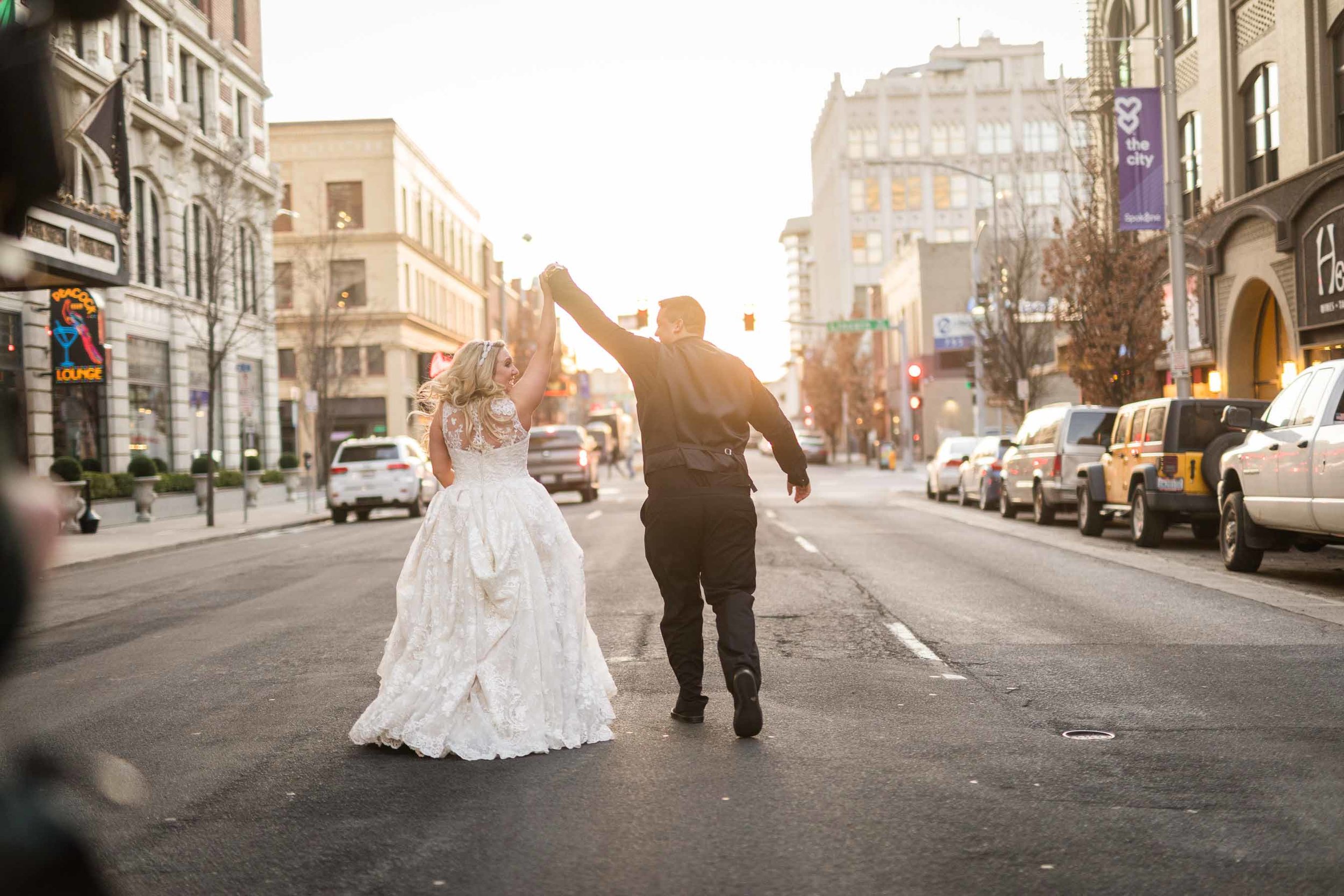 Spokane Wedding Photographer: Joe & Kenzie's Historic Davenport Wedding