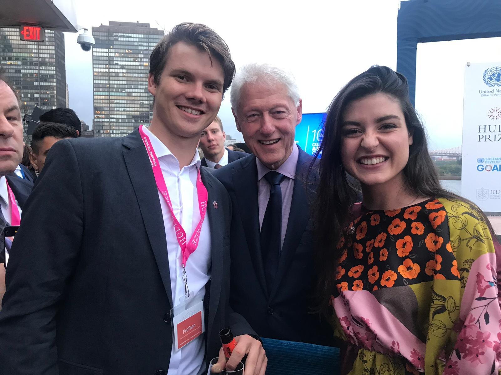 Ludivine & Tommie meet Bill Clinton.jpeg